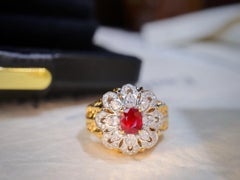 Bague cocktail vintage en or jaune 18 carats avec rubis et diamants