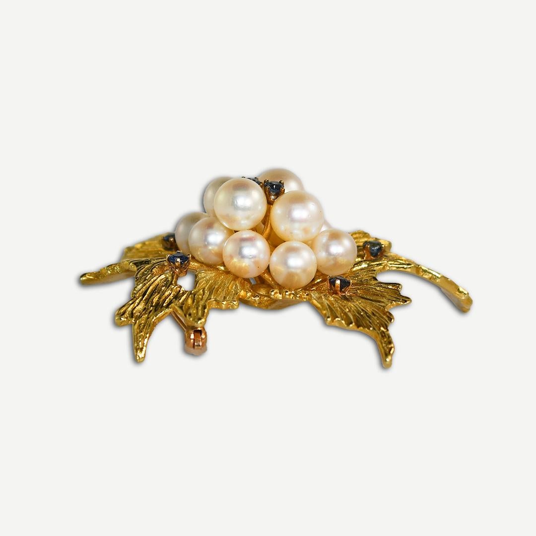 Round Cut 18K Yellow Gold Vintage Tiffany & Co. Pearl & Sapphire Brooch
