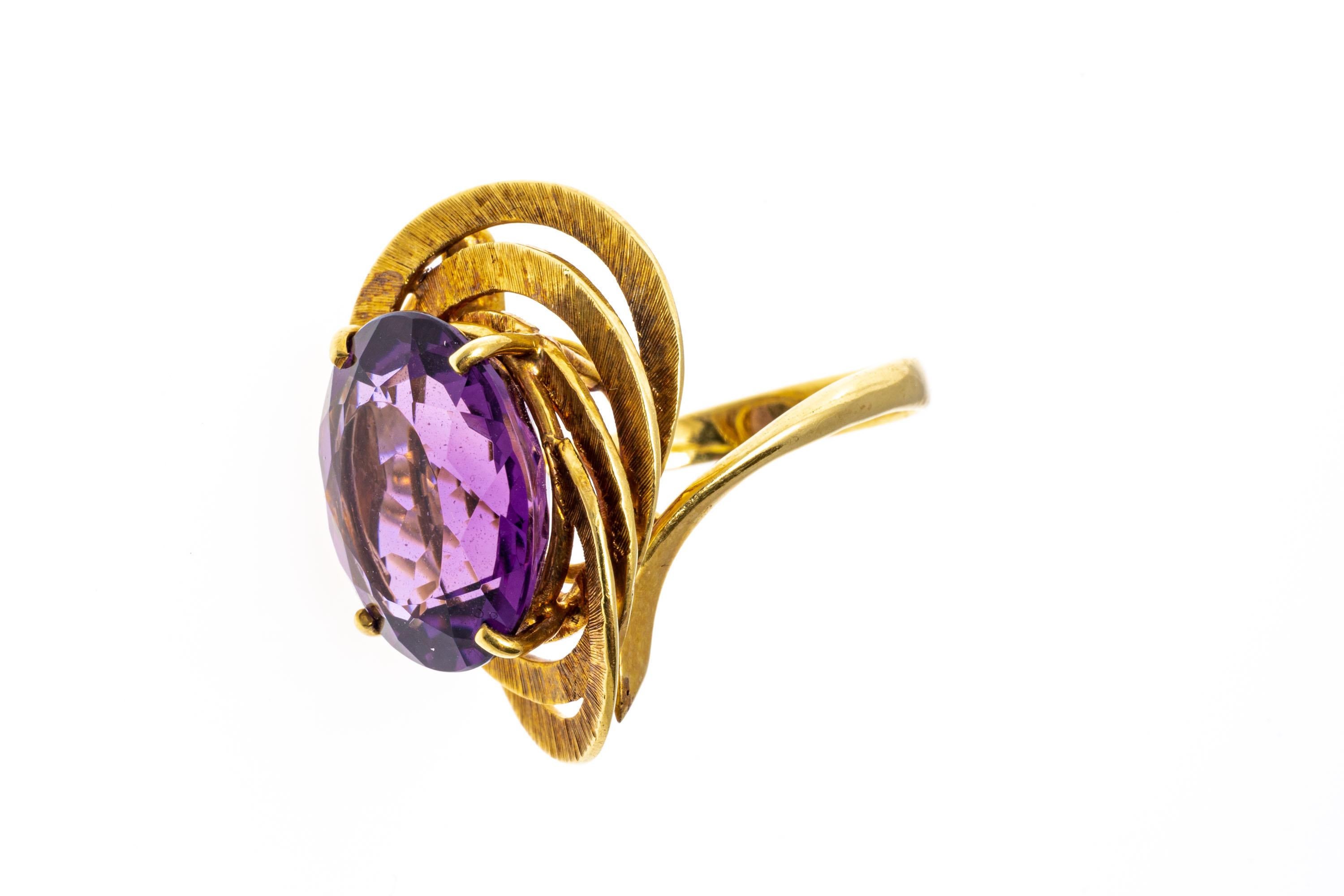 18k Yellow Gold Vintage Triple Ringed Framed Amethyst Ring For Sale 1