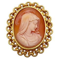 18K Yellow Gold Virgin Mary Shell Cameo Brooch