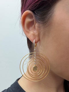 Pendientes de Gota Círculo Concéntrico de Diamantes Blanco y Marrón de Oro Amarillo de 18 K