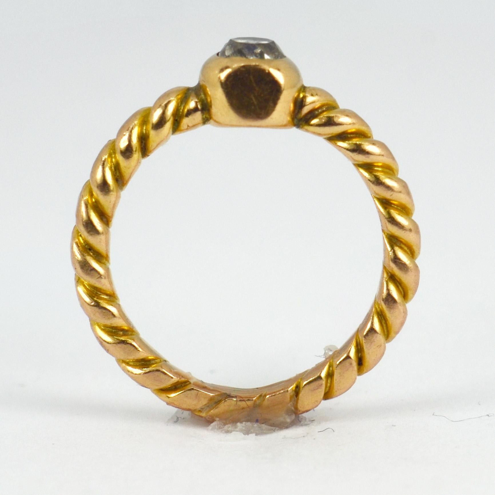 18 Karat Gelbgold Weißer Diamant Gedrehter Solitär Rosay Ring im Angebot 5