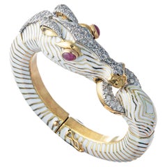 Bracciale Cavallo in oro giallo 18k con smalto bianco e diamanti