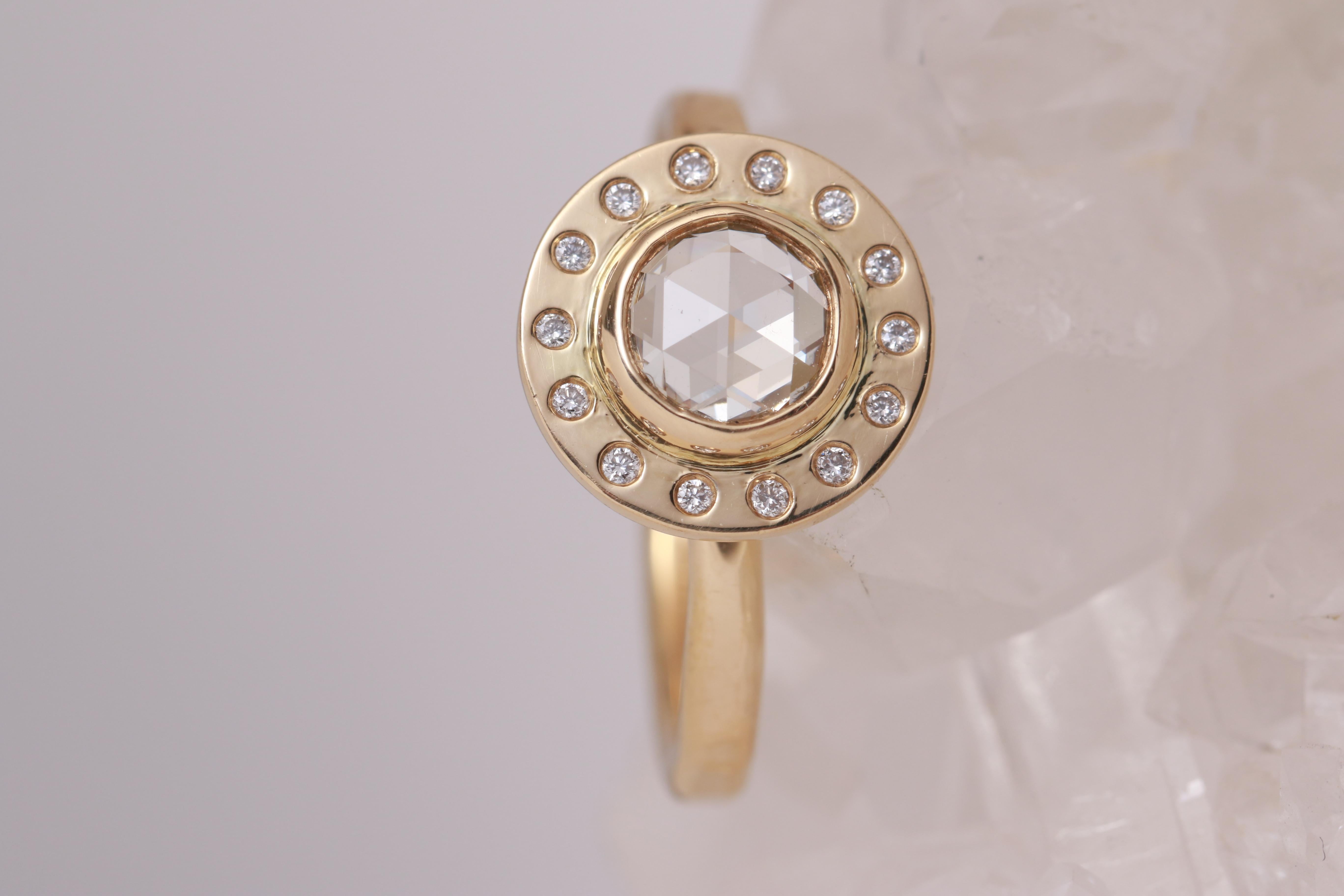 Women's or Men's 18k Yellow Gold White Rosecut Diamond with Halo For Sale