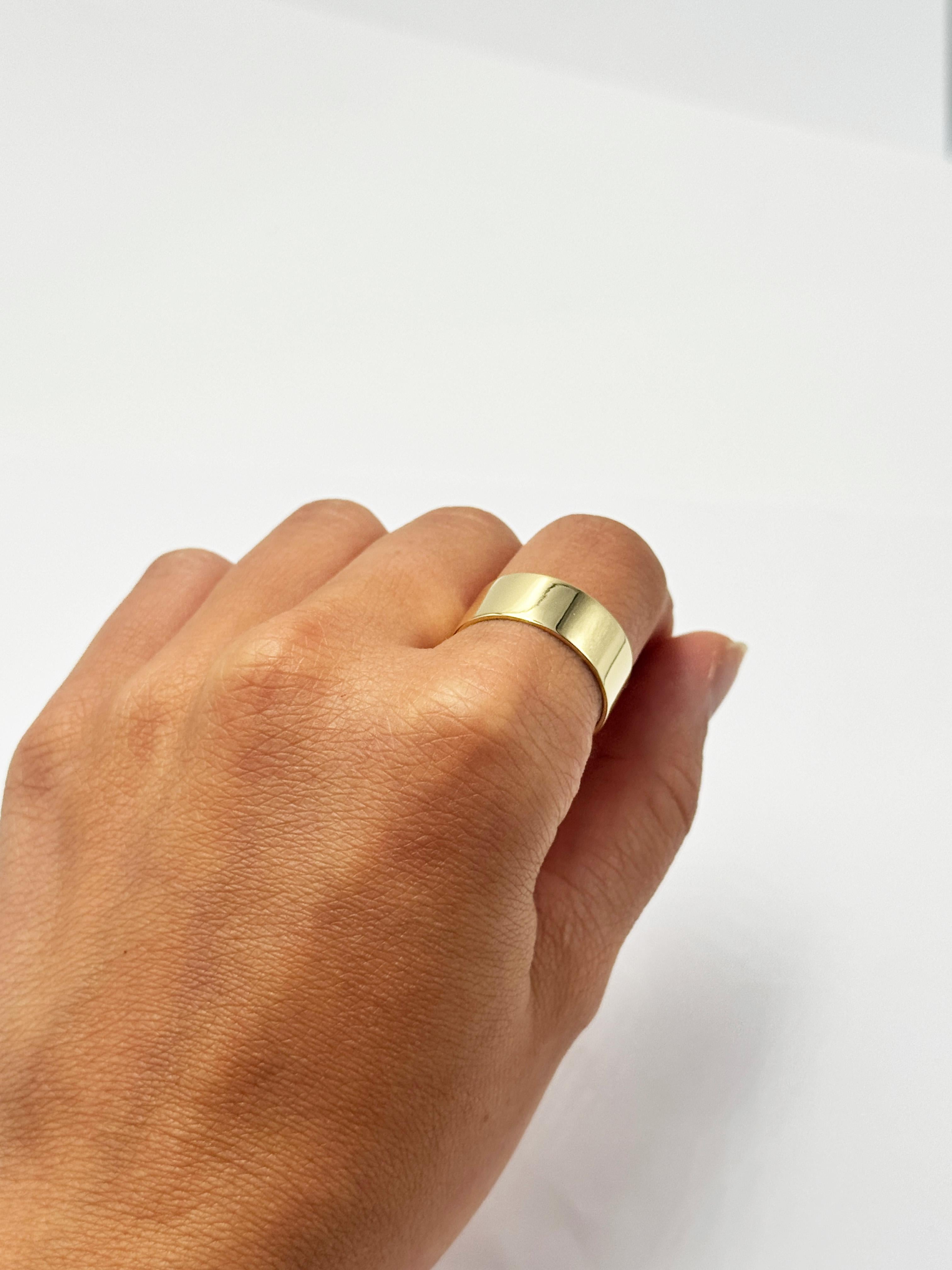 18K Yellow Gold Wide Band Ring Width 8mm Size 9.25 Polished For Sale 2
