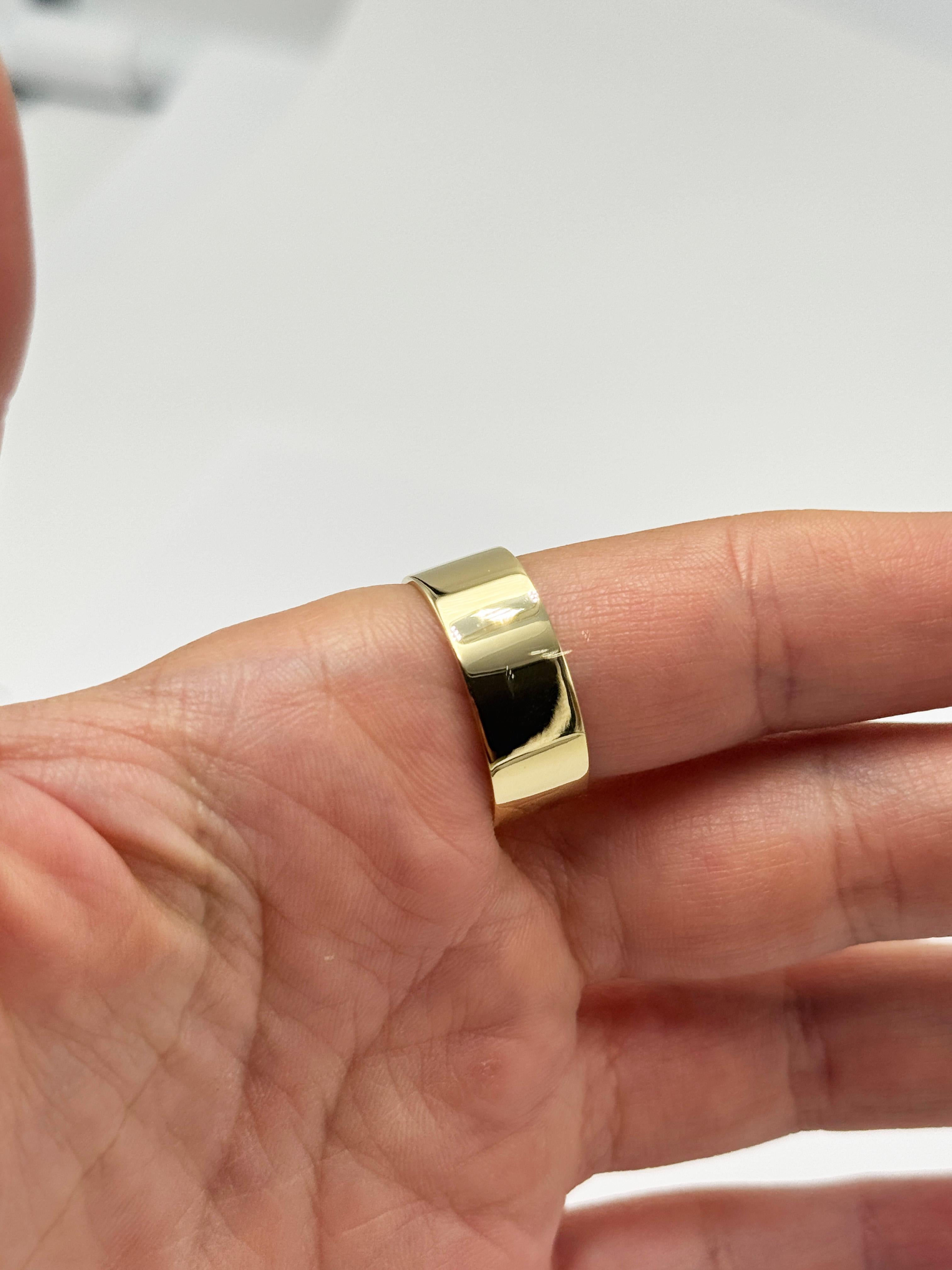 Women's or Men's 18K Yellow Gold Wide Band Ring Width 8mm Size 9.25 Polished For Sale