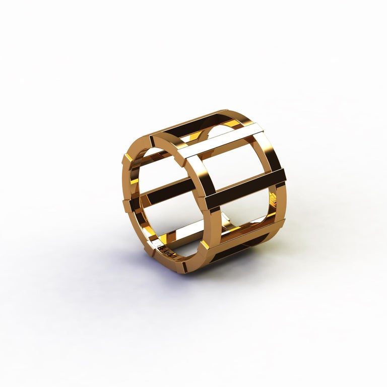 Original FERRUCCI design, a 18k yellow gold cage wide band ring, bold and straight forward design, modern and clean, solid but fine design.
Easy to wear in any occasion