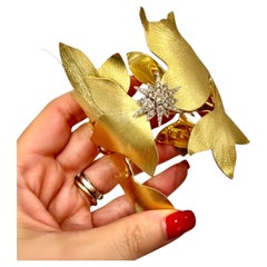 18K Yellow Gold Wide Foliate Cuff With Diamond Connecting Links by H. Stern