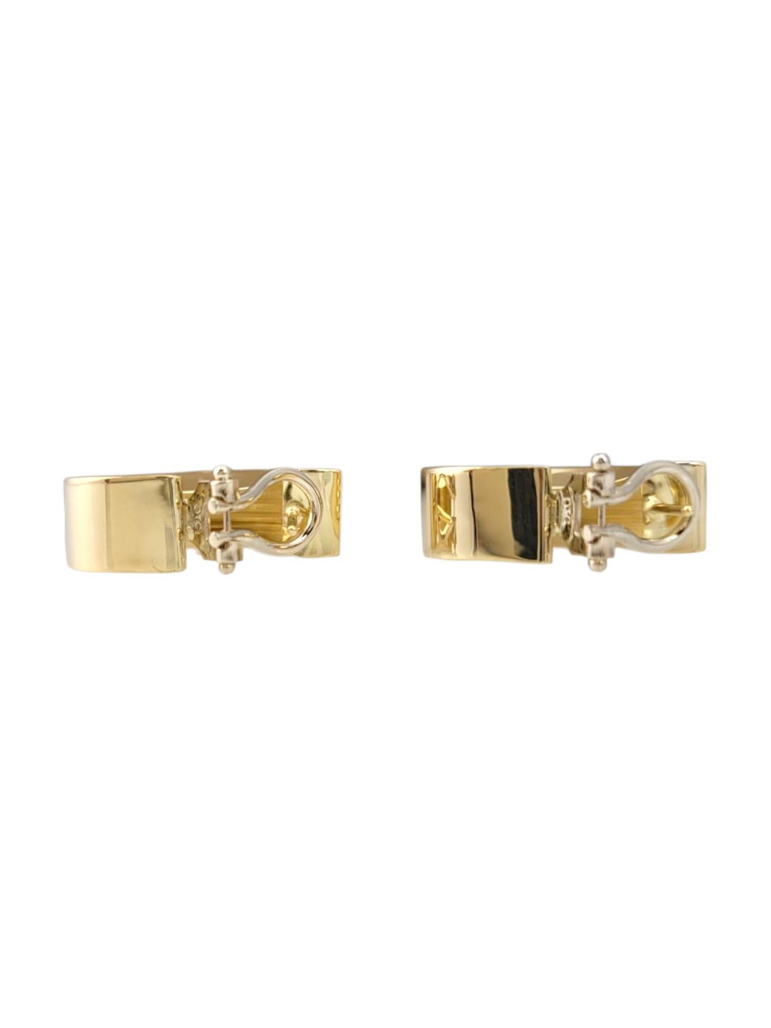 Orecchini a cerchio ovale largo in oro giallo 18K #21747 In condizioni buone in vendita a Washington Depot, CT
