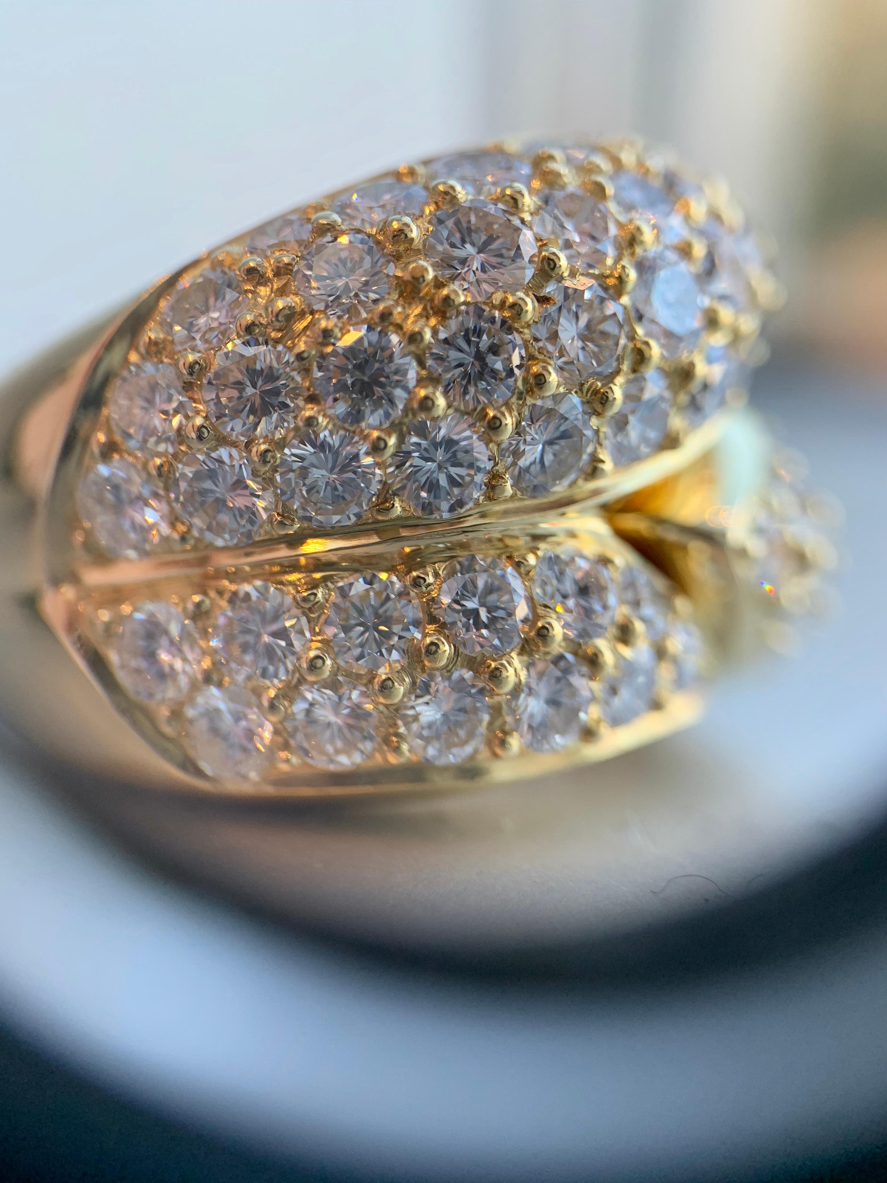 18 Karat Yellow Gold Wide Pavé Diamond Hinged Ring For Sale 2