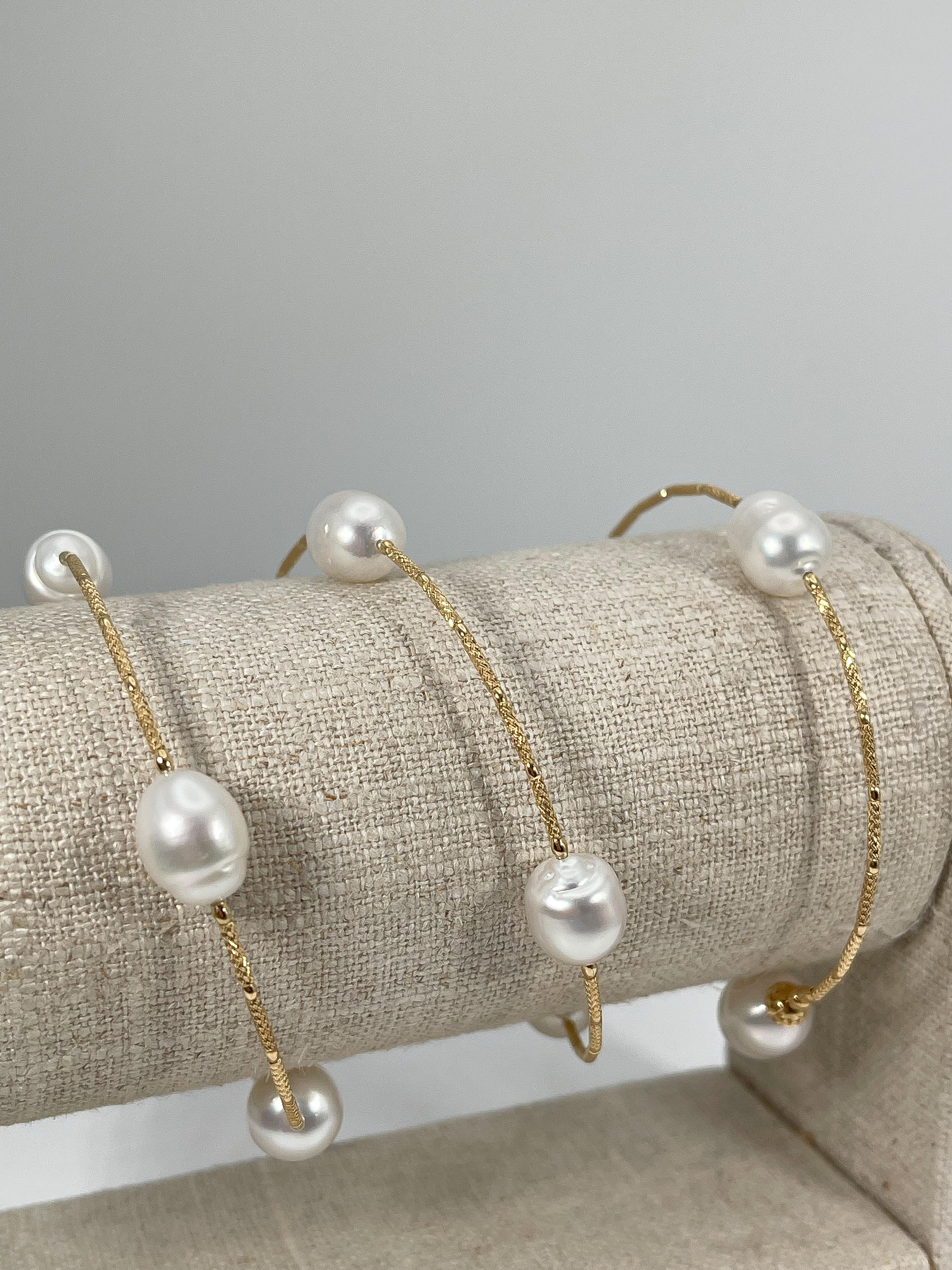 Bead 18K Yellow Gold Wire Cable White Pearl Bracelet For Sale