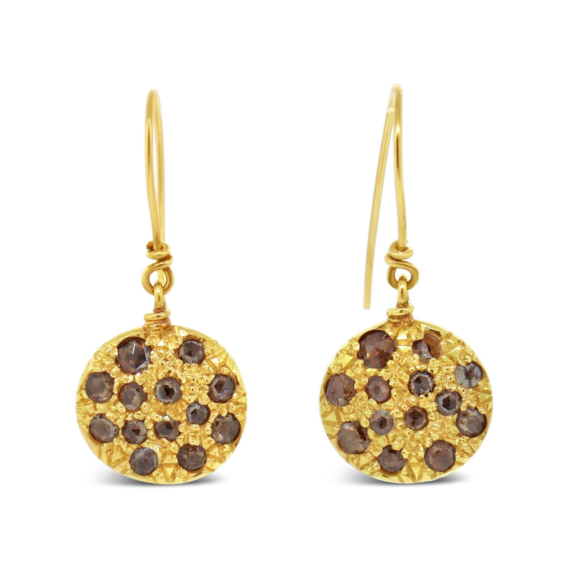 Or jaune 18 kt
Poids total : 6.82 grammes
Diamant : 1.0 ct twd
Longueur : 1 pouce