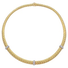 Collier tressé en or jaune 18 carats avec diamants et saphirs