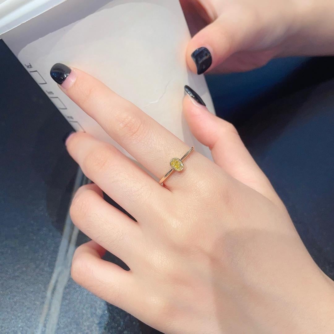 Women's or Men's 18K Yellow Gold Yellow Diamond Band Ring For Sale