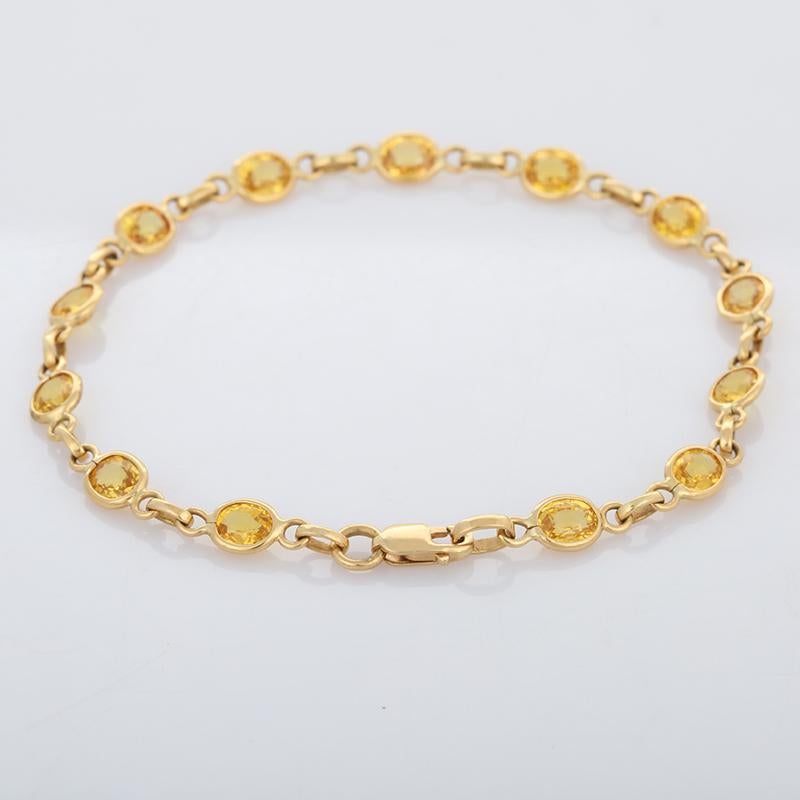 Modern 18K Yellow Gold Yellow Sapphire Chain Bracelet For Sale