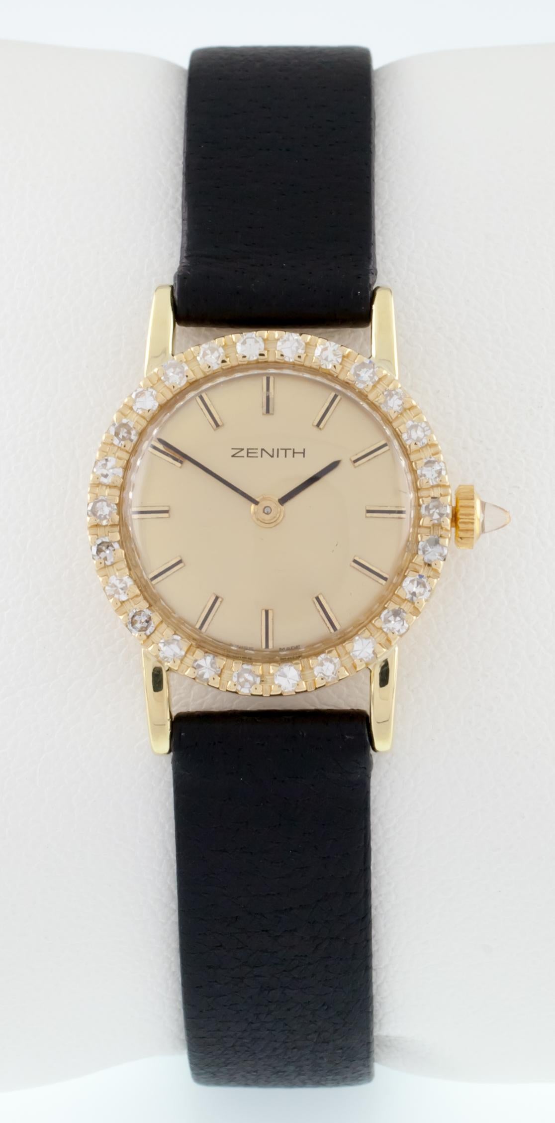 Modern 18 Karat Yellow Gold Zenith Hand-Winding Women's Dress Watch with Diamond Bezel