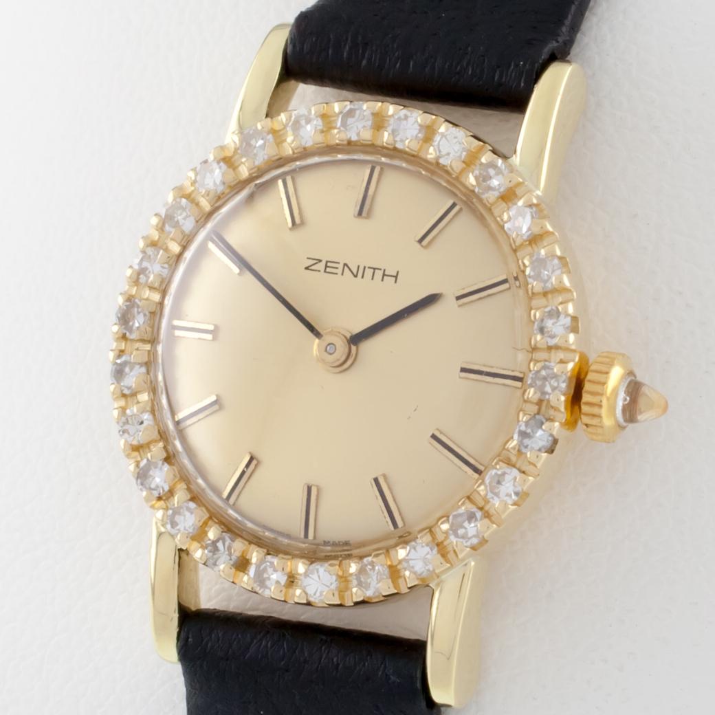 Round Cut 18 Karat Yellow Gold Zenith Hand-Winding Women's Dress Watch with Diamond Bezel