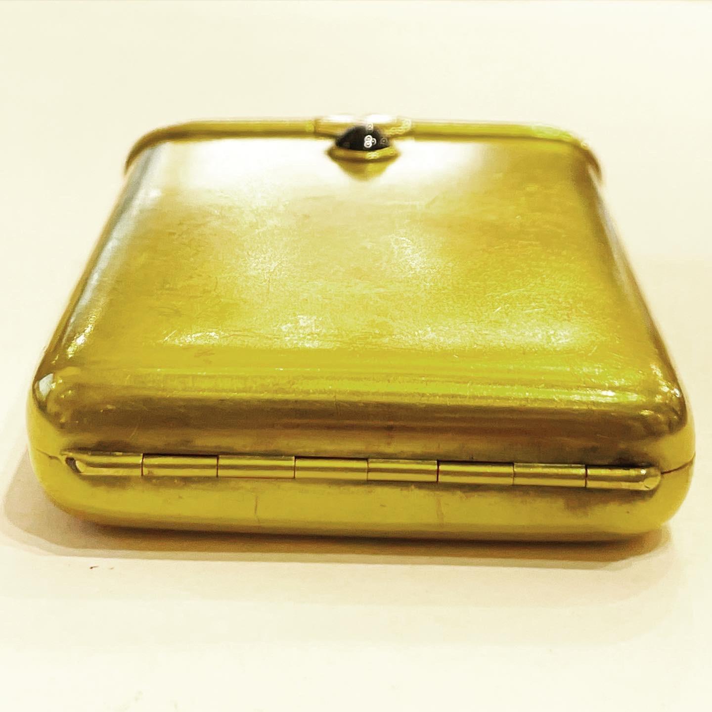 18k gold cigarette case