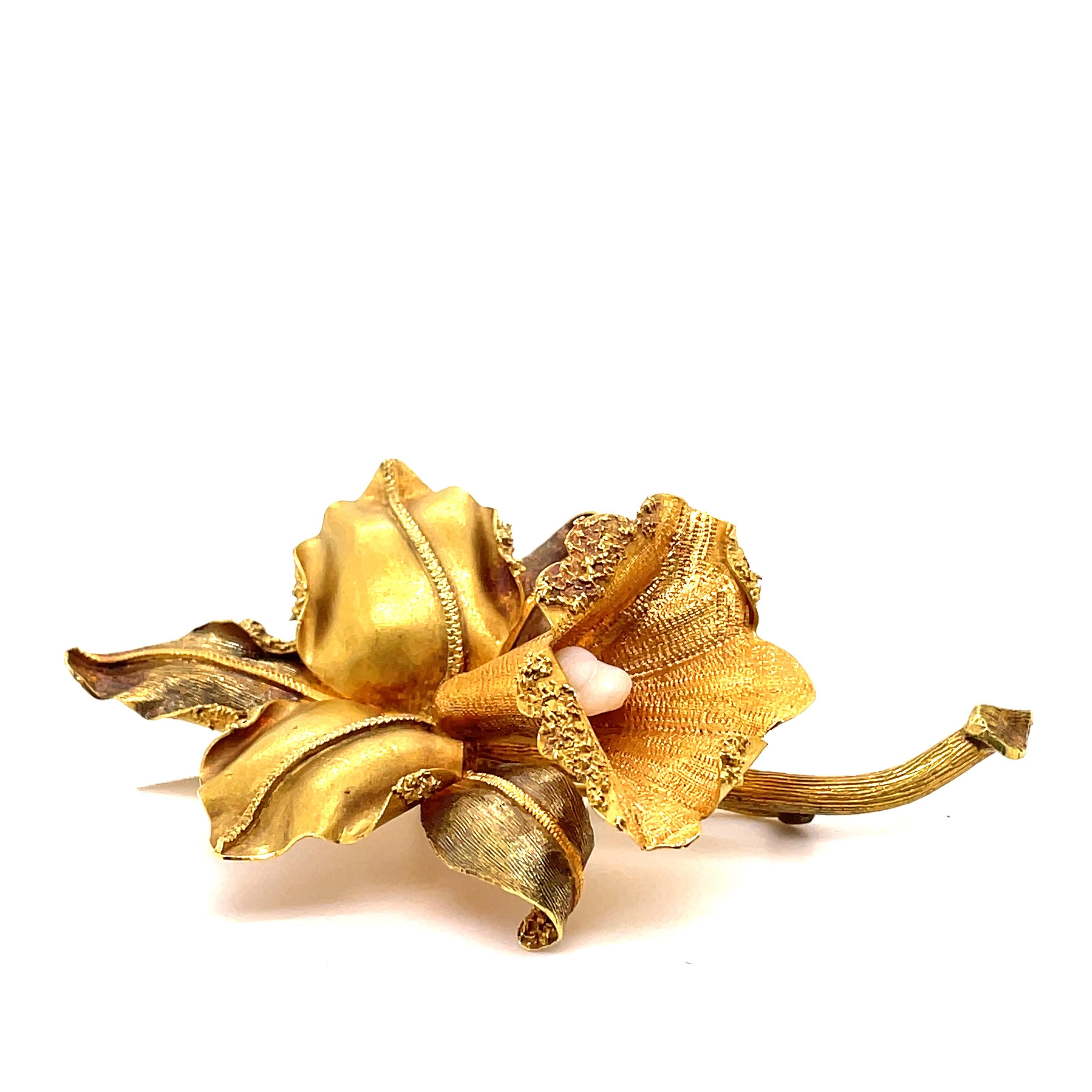 18k Yellow & Rose Gold Retro Style Leaf Brooch For Sale 1