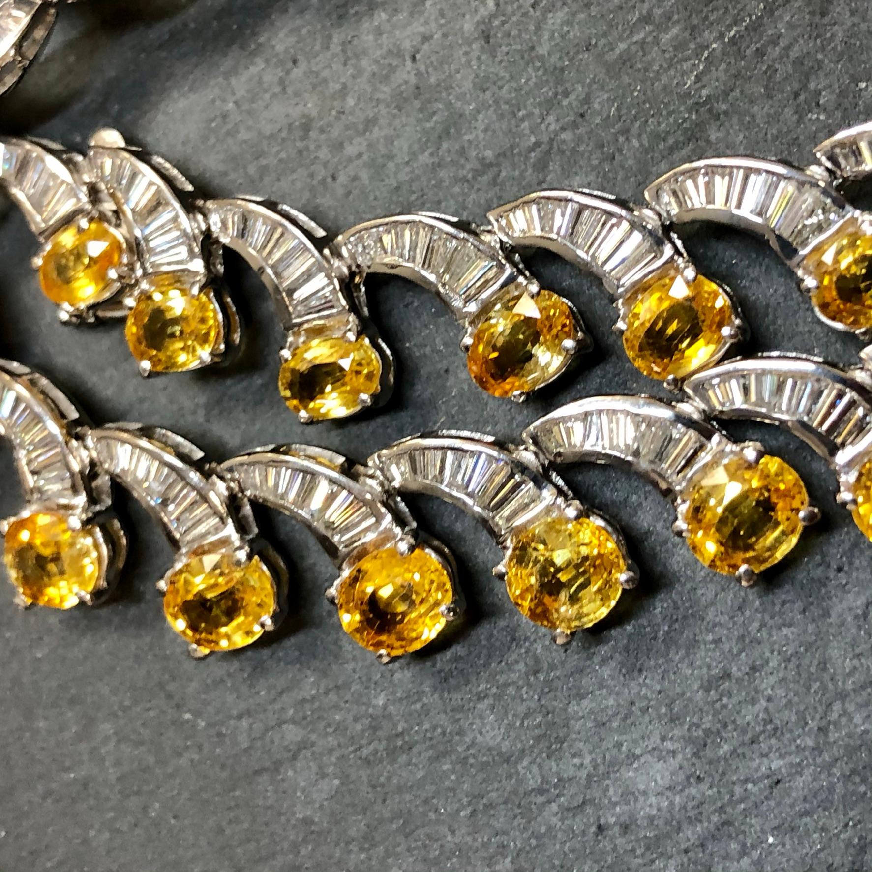 18K Yellow Sapphire & Baguette Diamond Scalloped Necklace In Good Condition For Sale In Winter Springs, FL