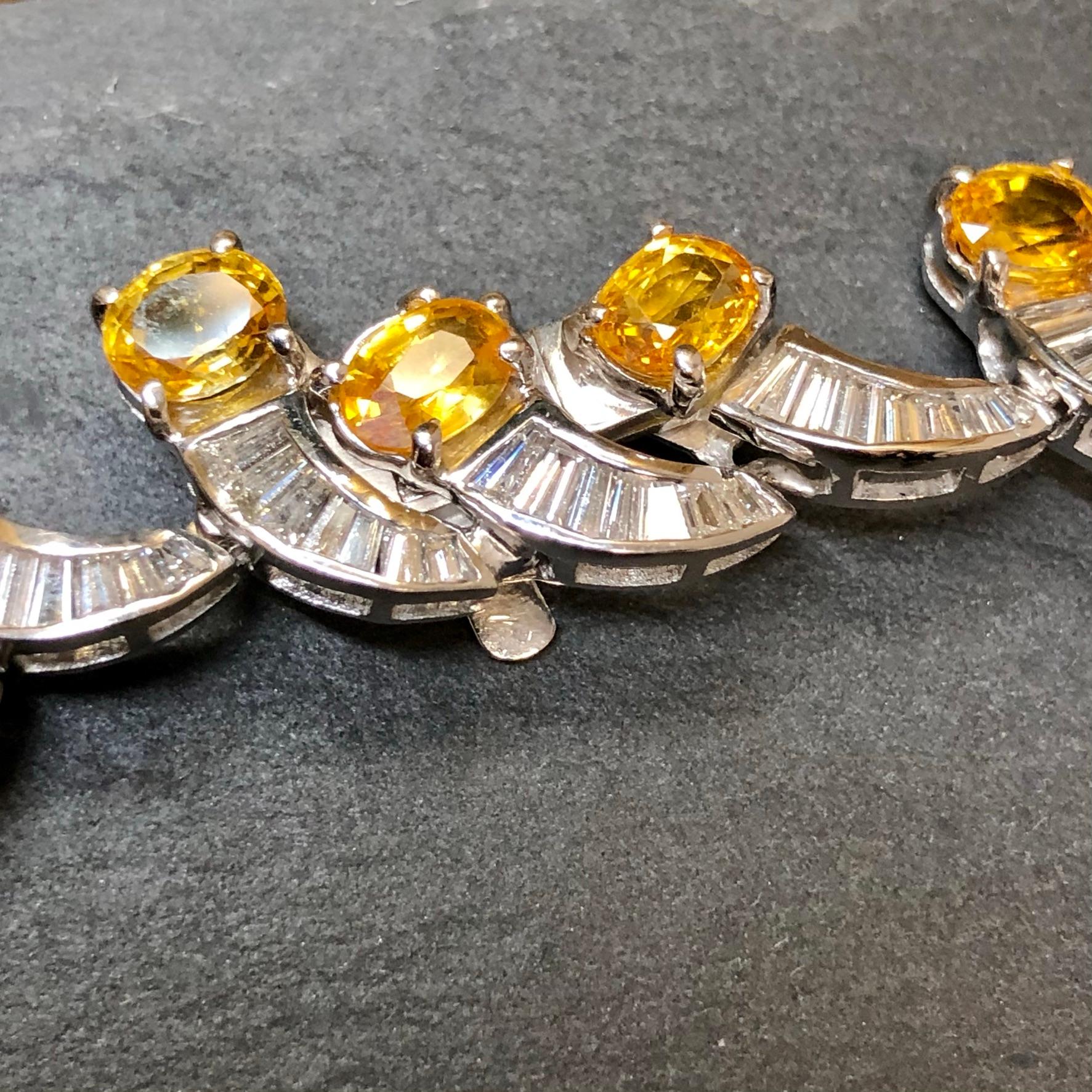 18 Karat Gelber Saphir & Baguette-Diamant-Halskette mit Wellenschliff im Angebot 2