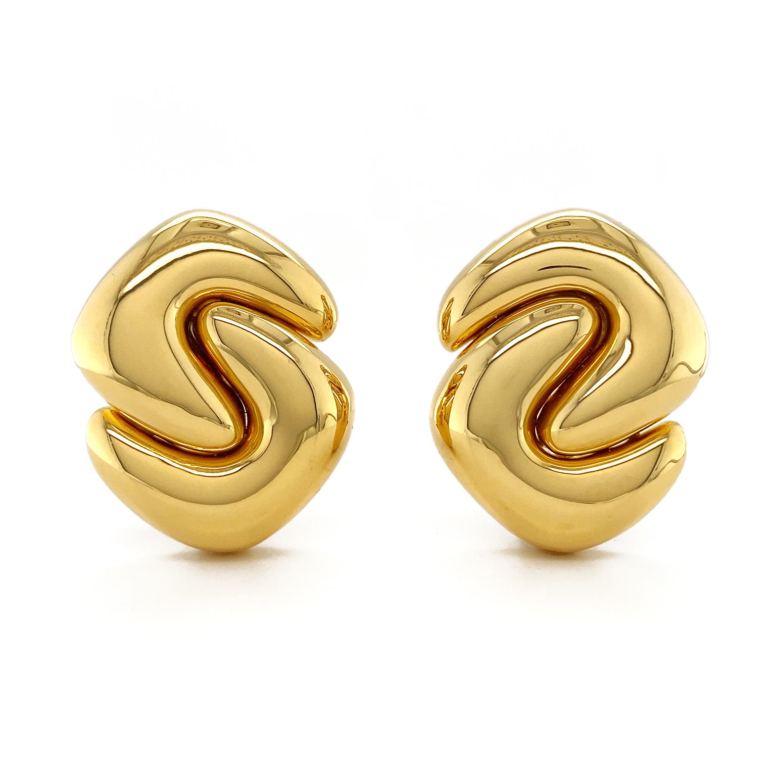Boucles d'oreilles en or jaune 18K en forme de U en duo Unisexe en vente