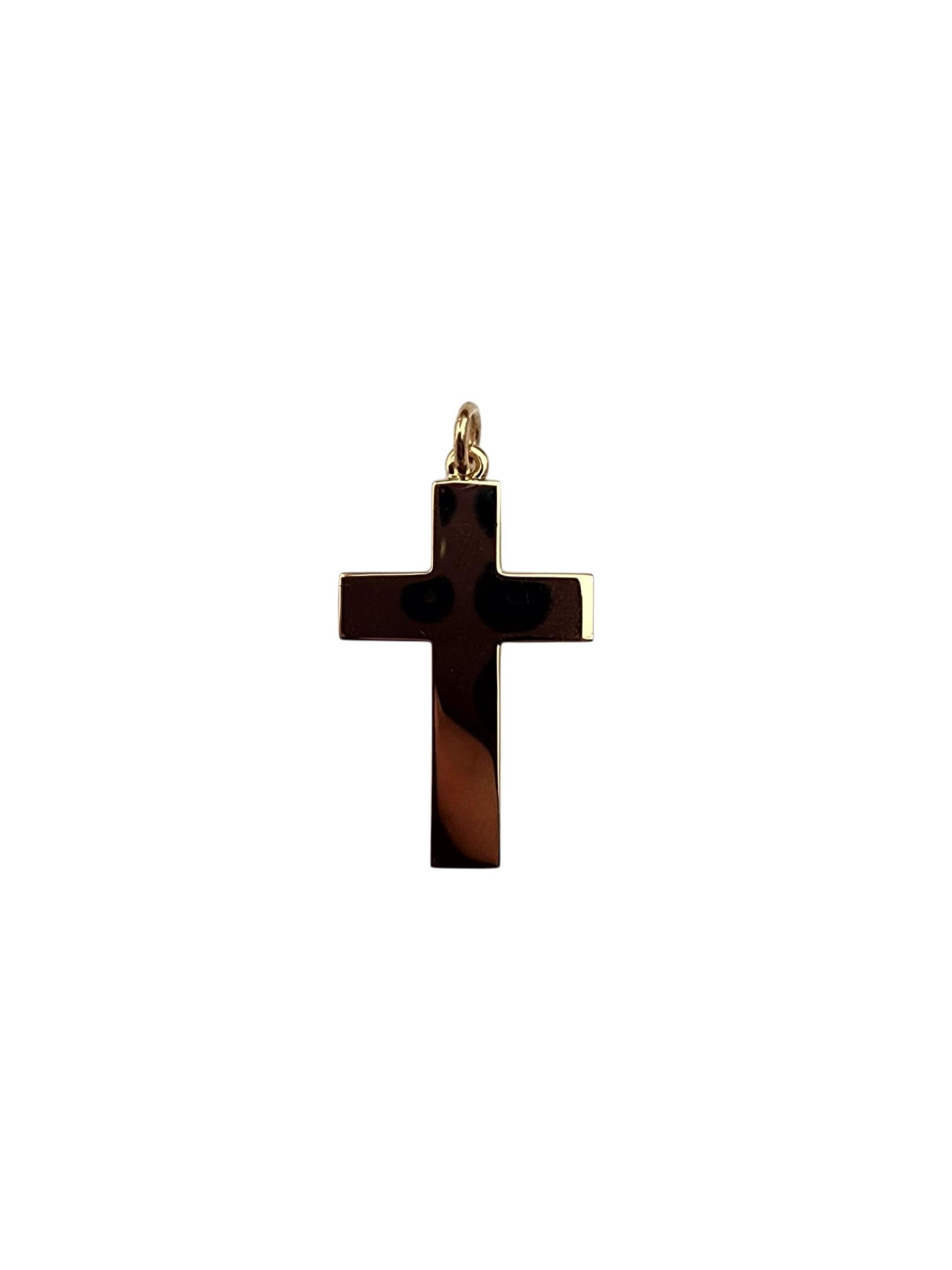 Pendentif croix en or jaune massif 18K #22374 en vente