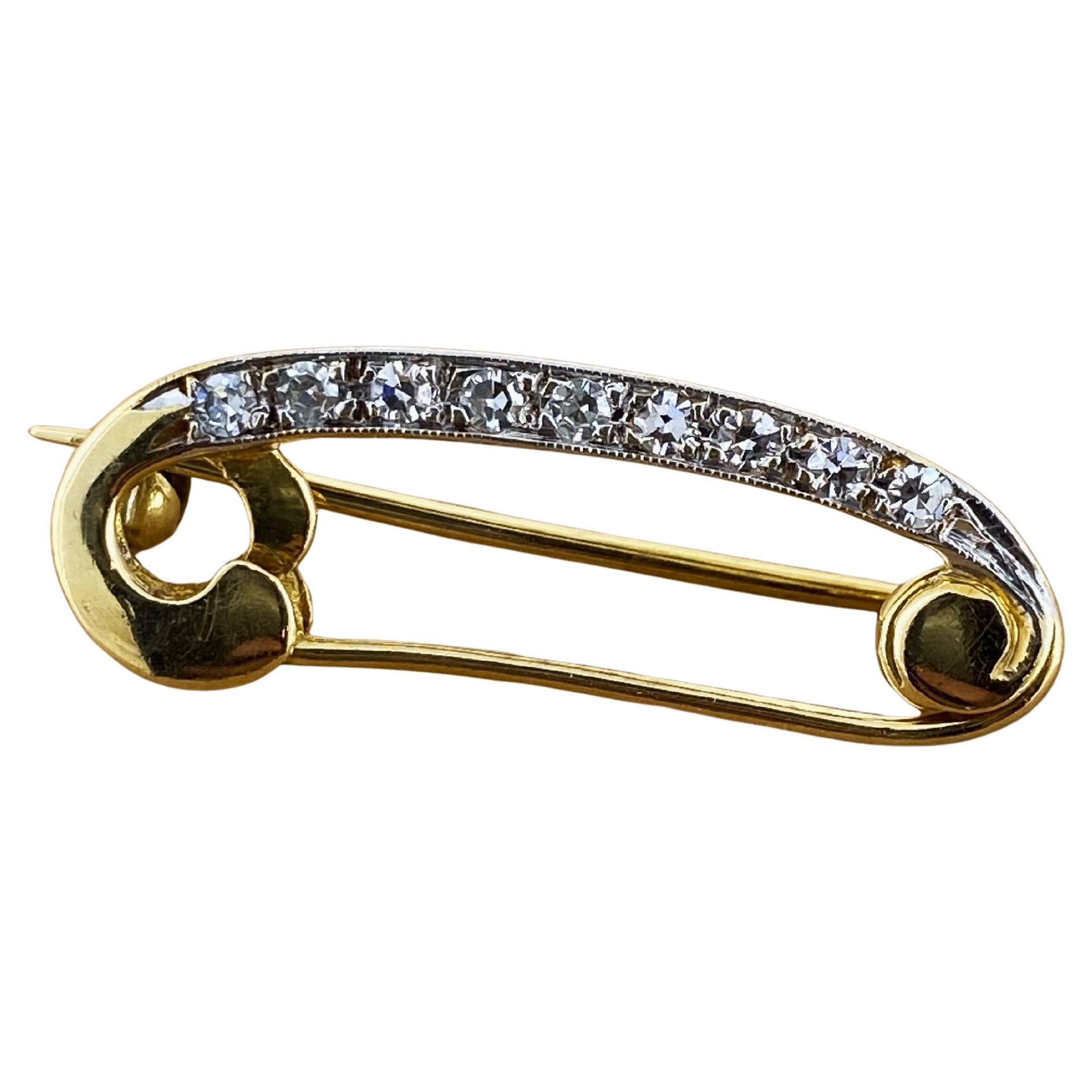 18K Yellow
White Gold
0.30ct Diamond (Grain Set) Italian Retro Pin Brooch