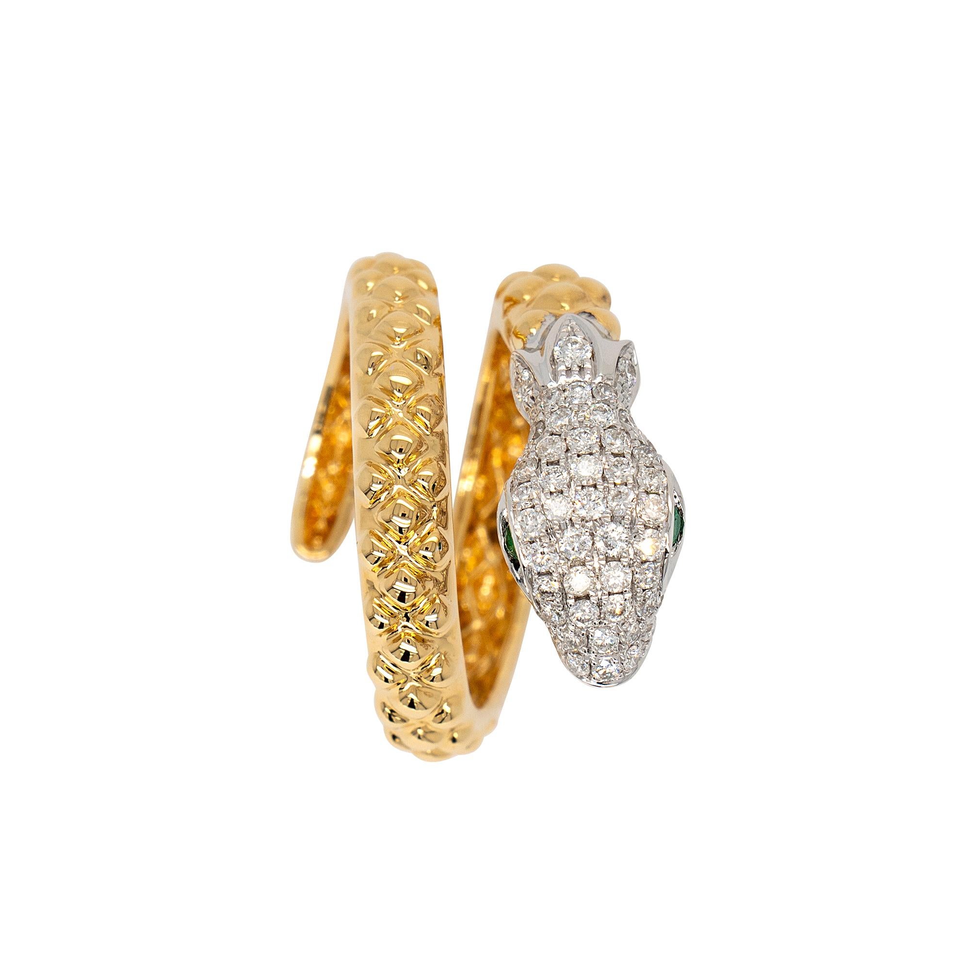 18k Yellow & White Gold 0.48ct Round Brilliant Diamond 0.04ct Emerald Snake Ring In New Condition For Sale In Boca Raton, FL