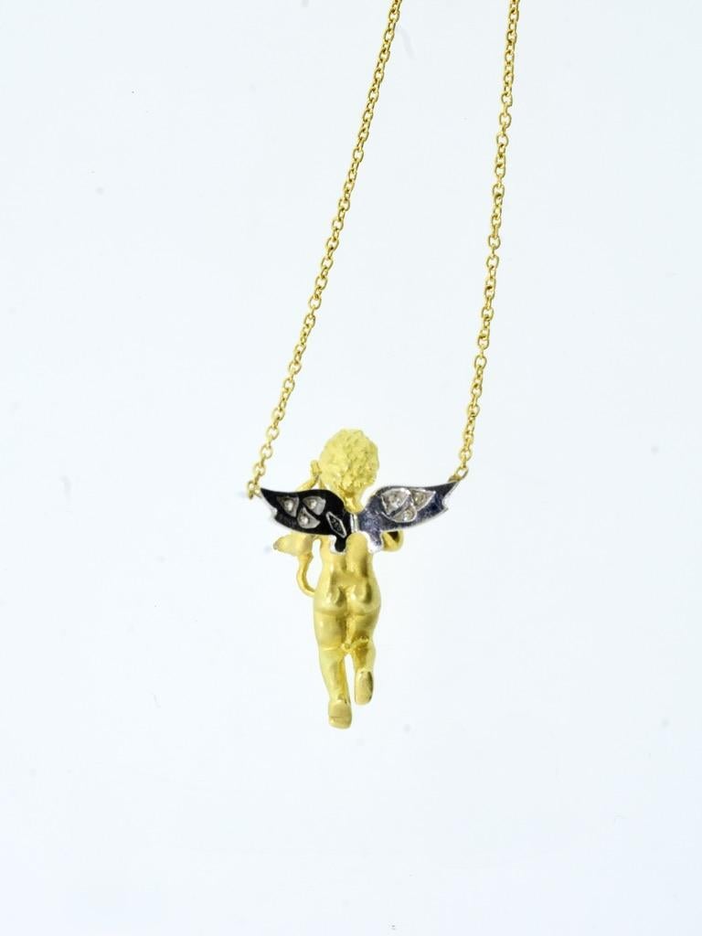 18K Gelb & Weißgold Cherub mit Diamant-Flügeln hält ein Lover's Bow & Arrow. im Angebot 1