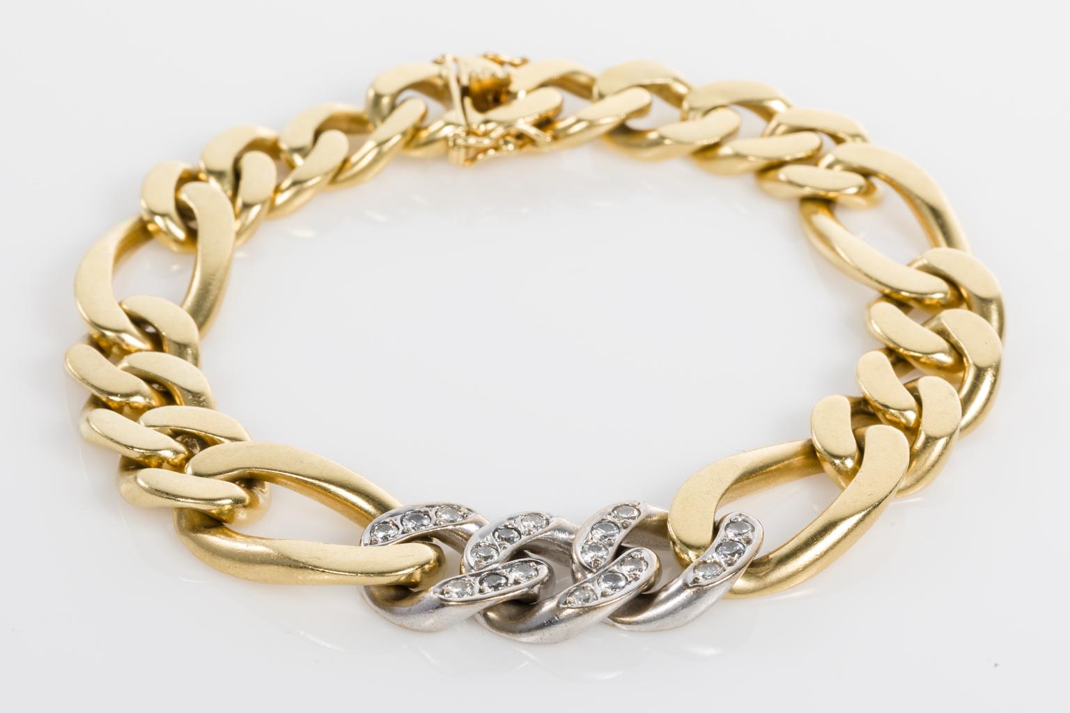 18 Karat Yellow and White Gold Curb Link and Diamond Unisex Bracelet For Sale 4
