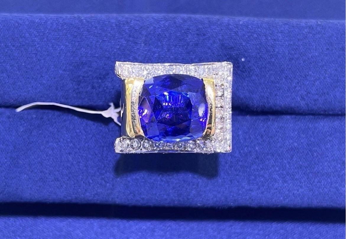 Bague sous-passée en or jaune et blanc 18 carats avec tanzanite taille coussin 13,44 carats en vente 7