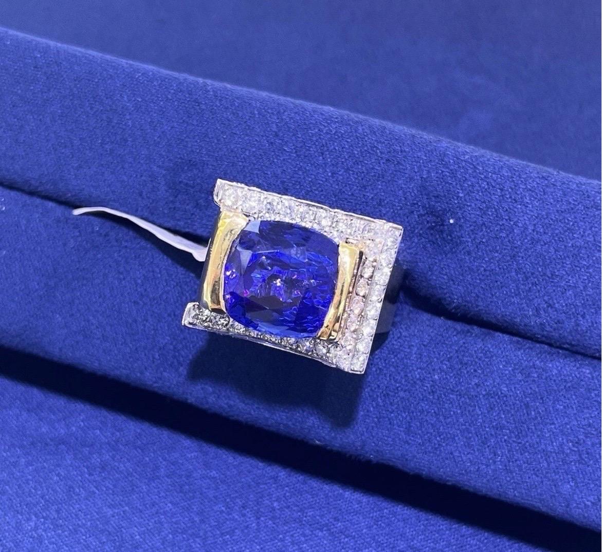 Bague sous-passée en or jaune et blanc 18 carats avec tanzanite taille coussin 13,44 carats en vente 12