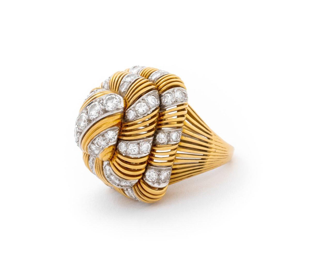 da uomo o donna Anello Cocktail con diamanti in oro giallo e bianco 18 carati in vendita