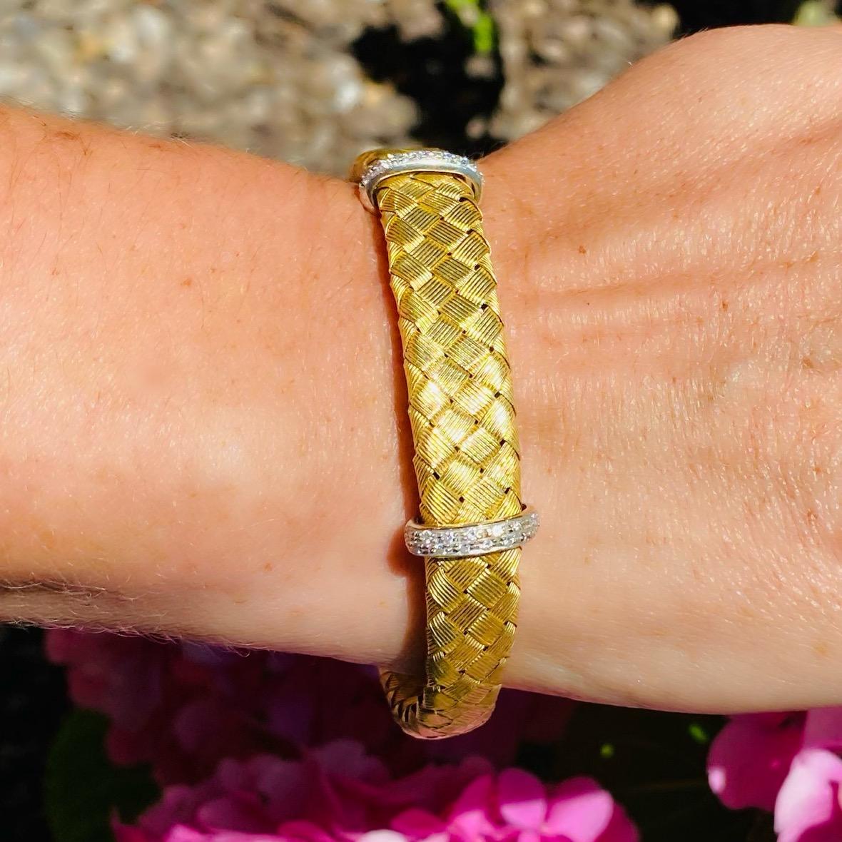 Armband aus 18k Gelb- und Weißgold mit Diamanten und Saphiren (Cabochon) im Angebot