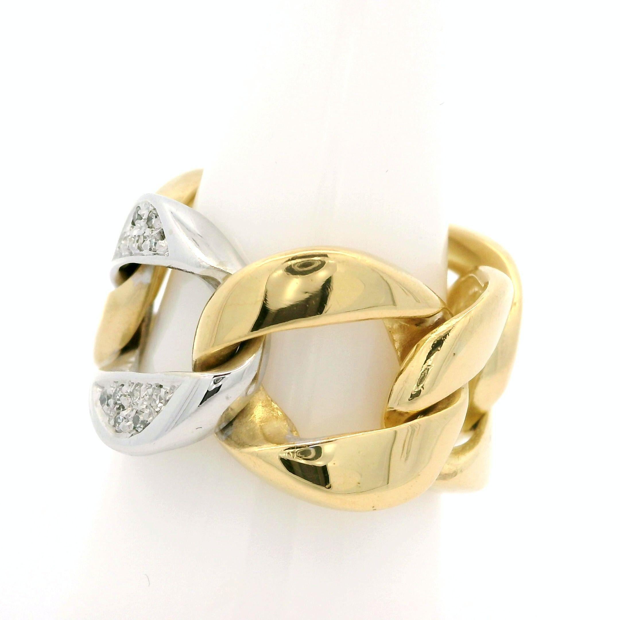 18k Yellow & White Gold Pave Diamond Center Curb Cuban Link Band Ring Sz 9 In Excellent Condition For Sale In Montclair, NJ