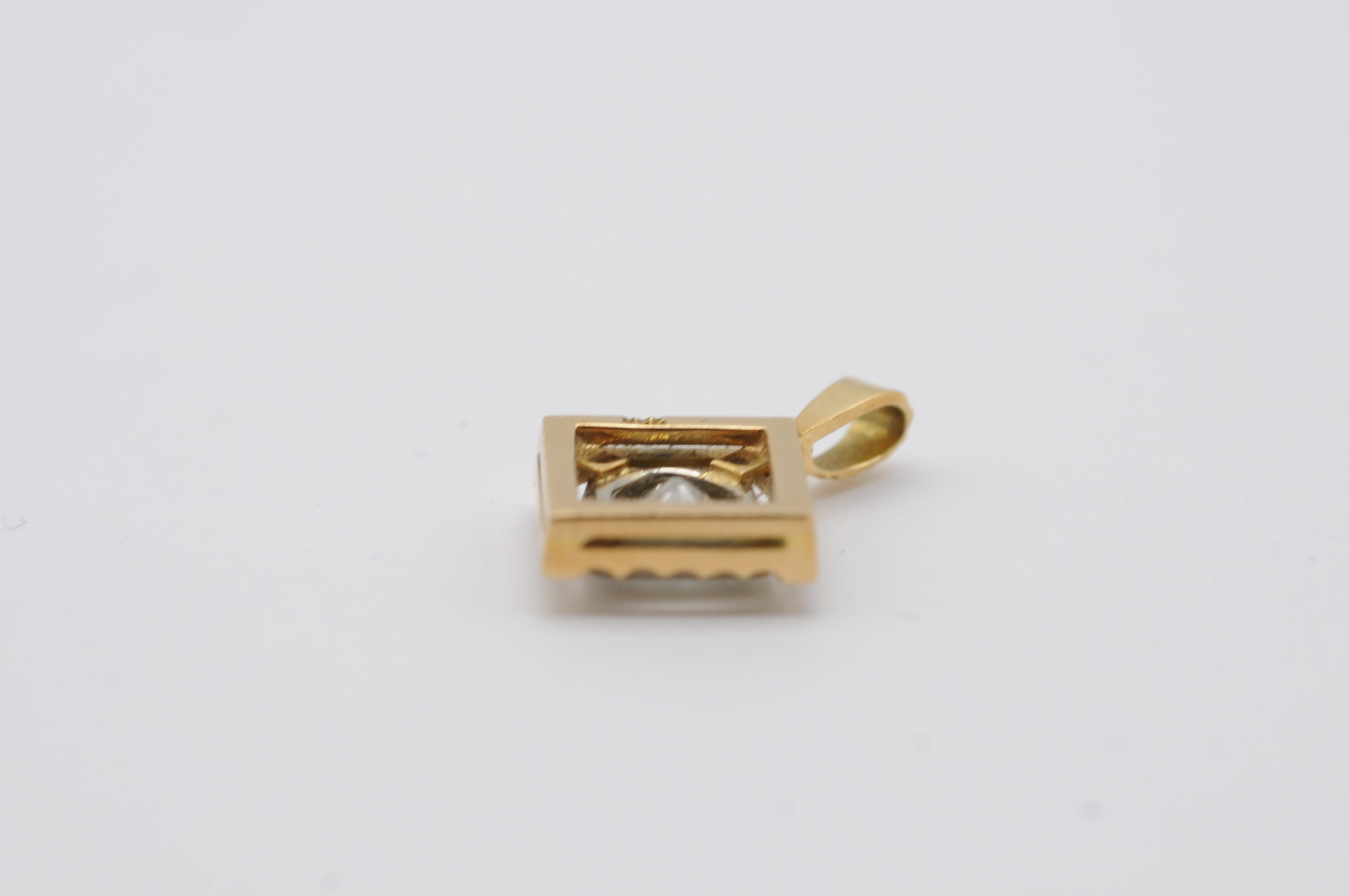 Pendentif en or jaune/blanc 18 carats avec diamant de 1,02 carat de taille ancienne, F VVS1 en vente 1