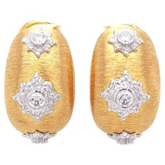 18 Karat Gelb- und Weißgold Drei-Stein-Diamant-Ohrringe in florentinischer Ausführung