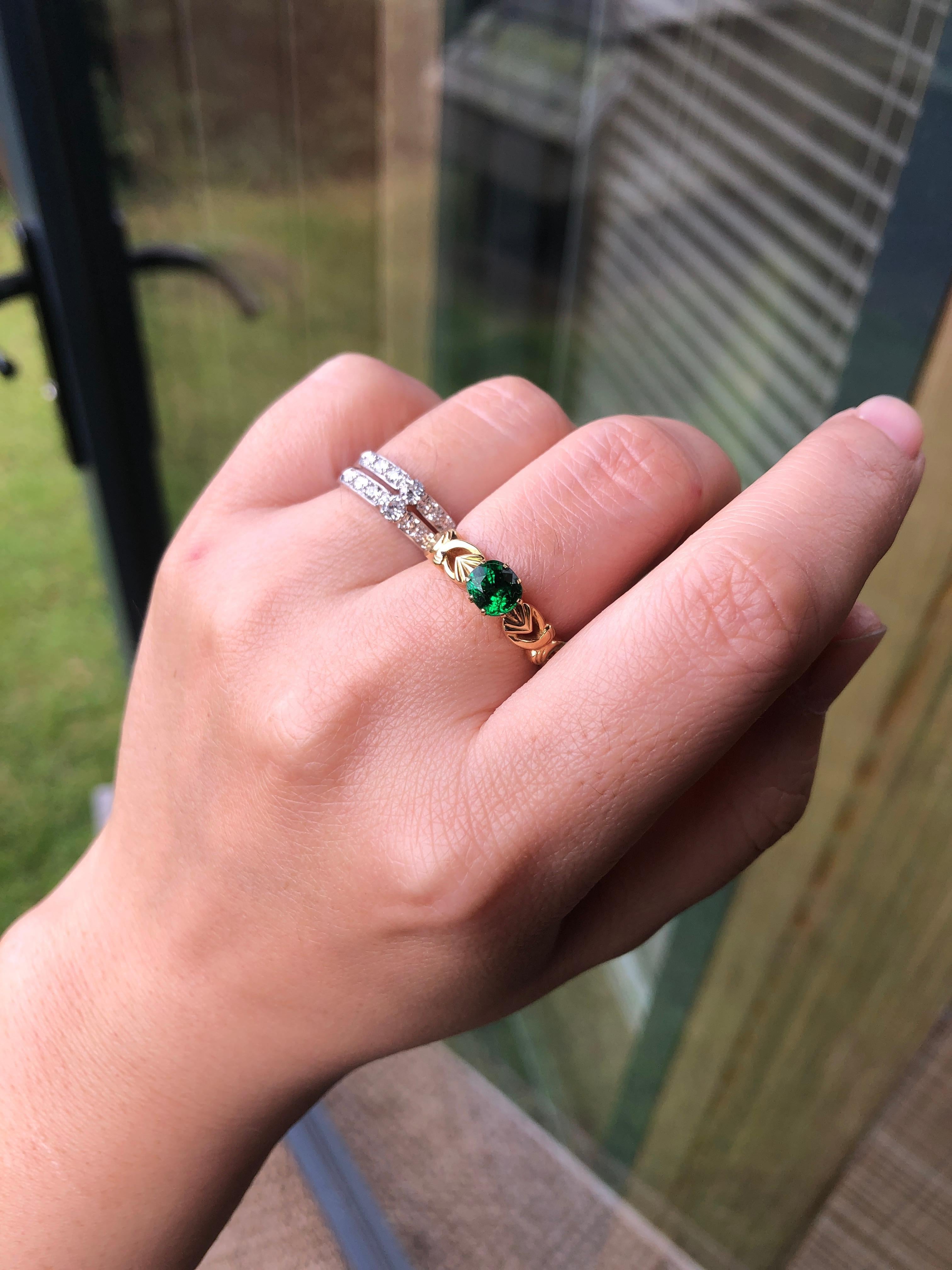 18 Karat Yellow White Gold Tsavorite and Diamond Three Ring Set In Excellent Condition For Sale In Banbury, GB