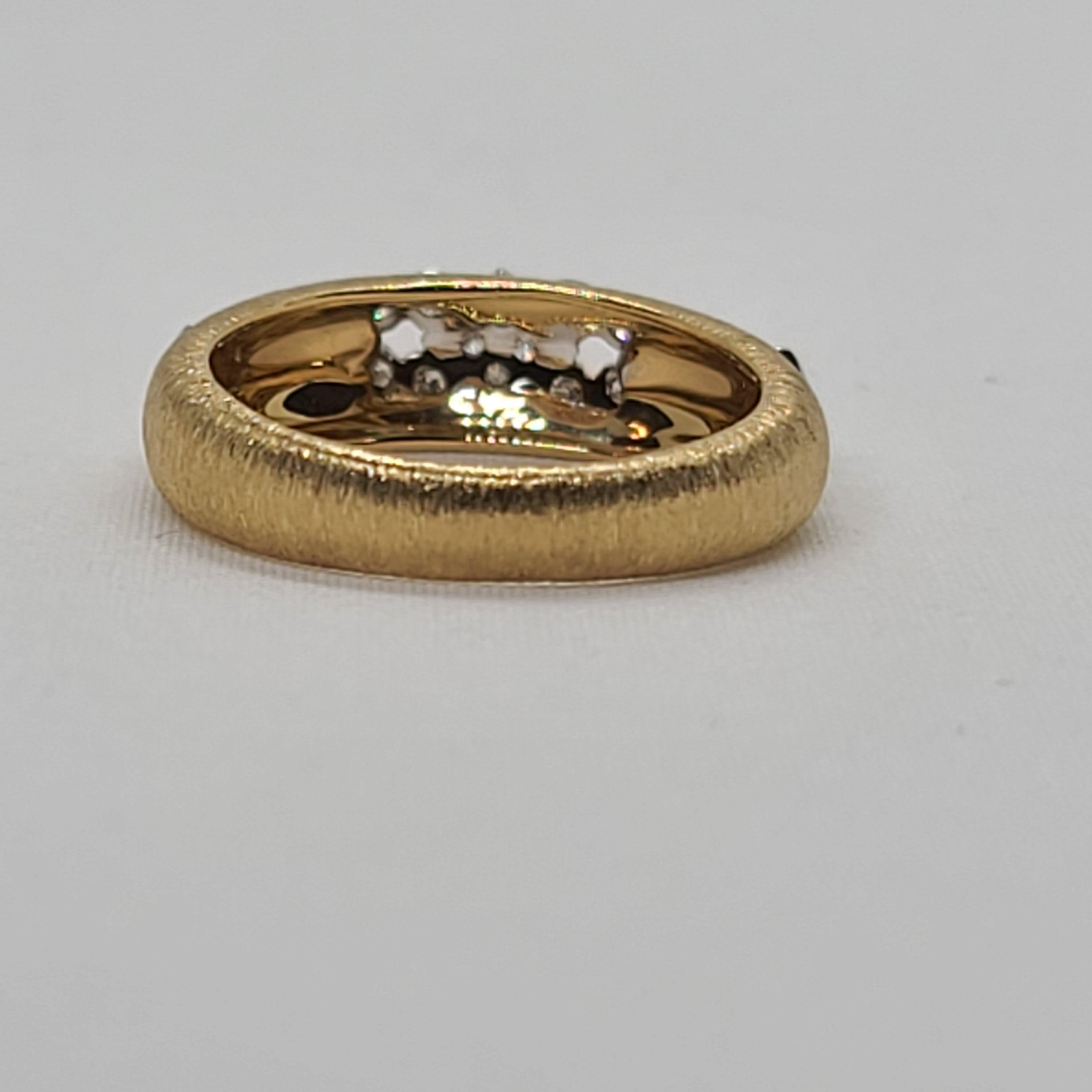 18K Yellow White Gold with Diamonds Cocktail Wedding Ring in Florentine Finish In New Condition In Hong Kong, HK