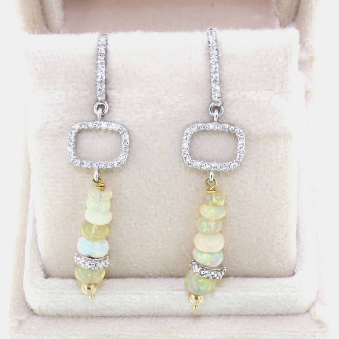 Ensemble collier de boucles d'oreilles et bracelet en or jaune et blanc 18 carats avec opale et diamants blancs en vente 9