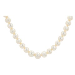 Collana con perle Tsuki in oro giallo 18 carati