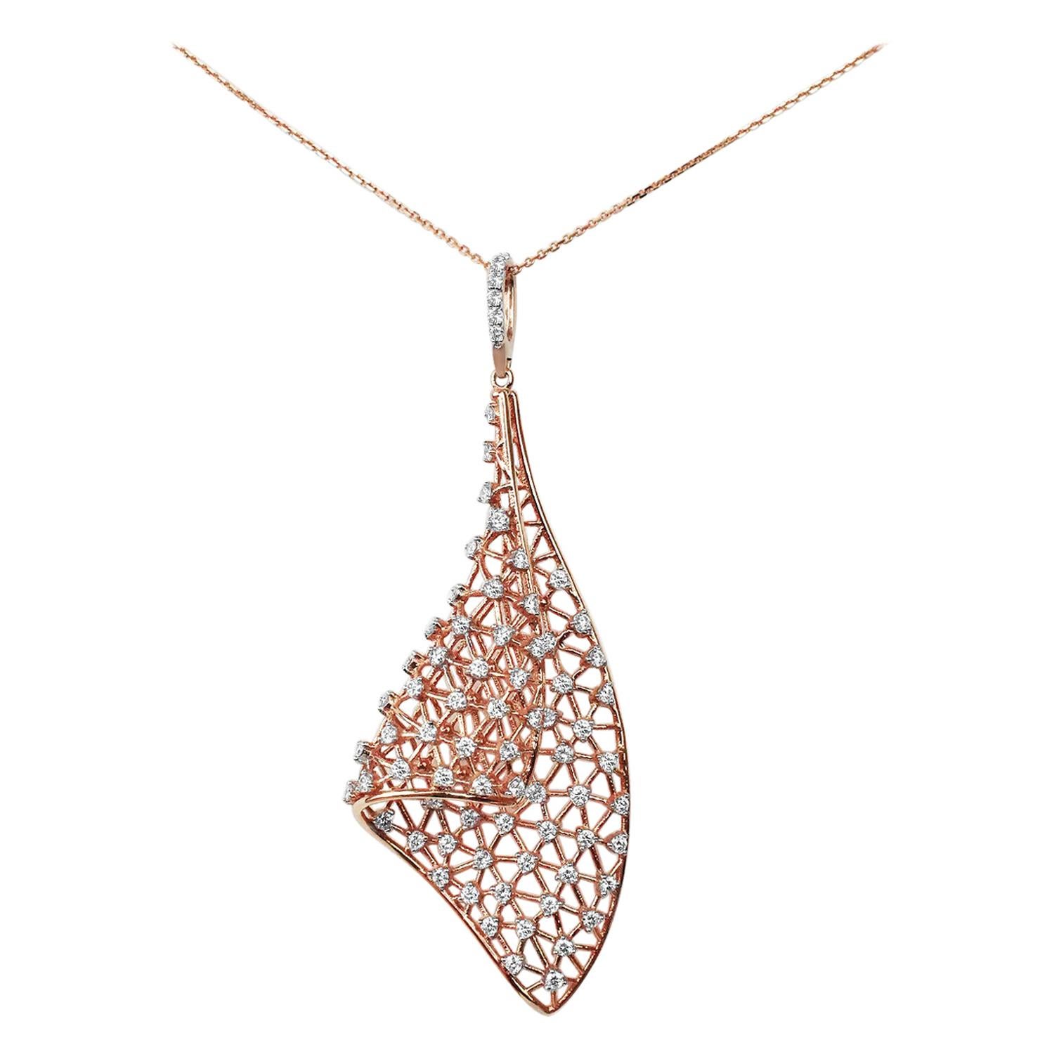 18Karat Gold Pendant Necklace Rose Gold Diamond Pave Fashion Pendant Necklace
           An art nouveau master piece in 18K rose gold, perfectly reimagining in rose gold, the delicately crafted hand-woven flowing diamonds pendant necklace.
        