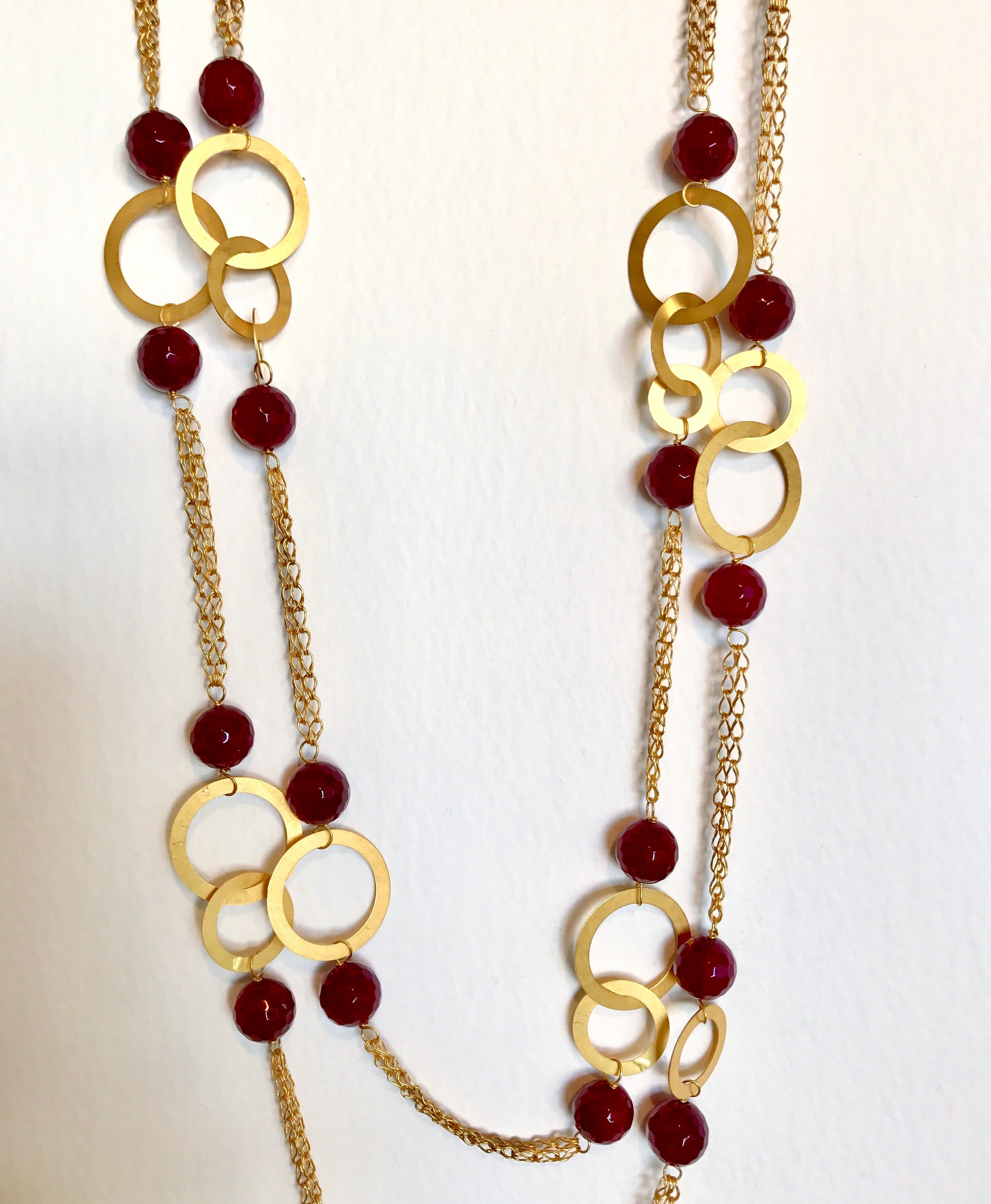 Women's 18 Karat Solid Yellow Gold Handmade Cranberry Agate Chain Necklace For Sale