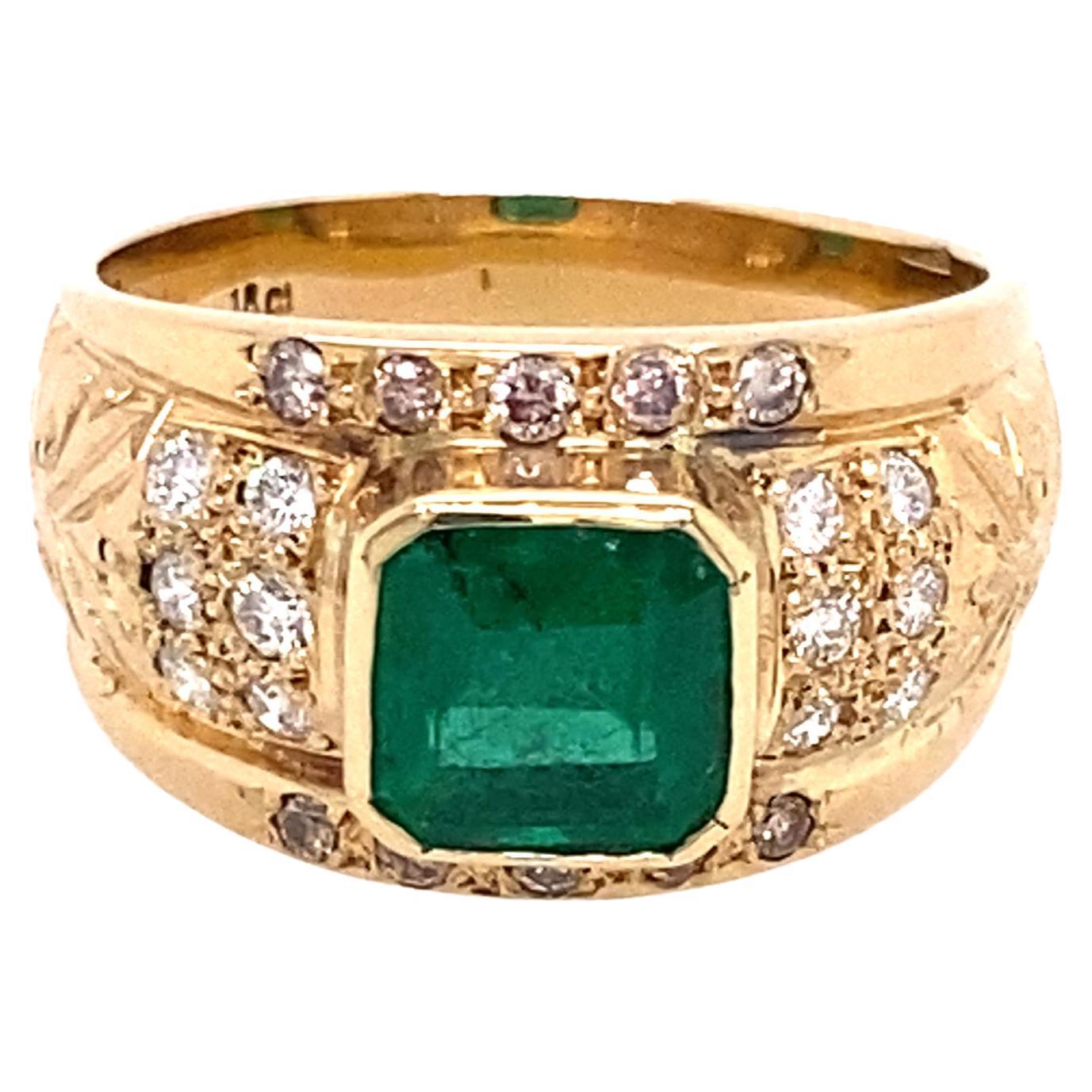 18 Karat Yellow Gold 2.10 Carat Emerald Diamond Ring For Sale