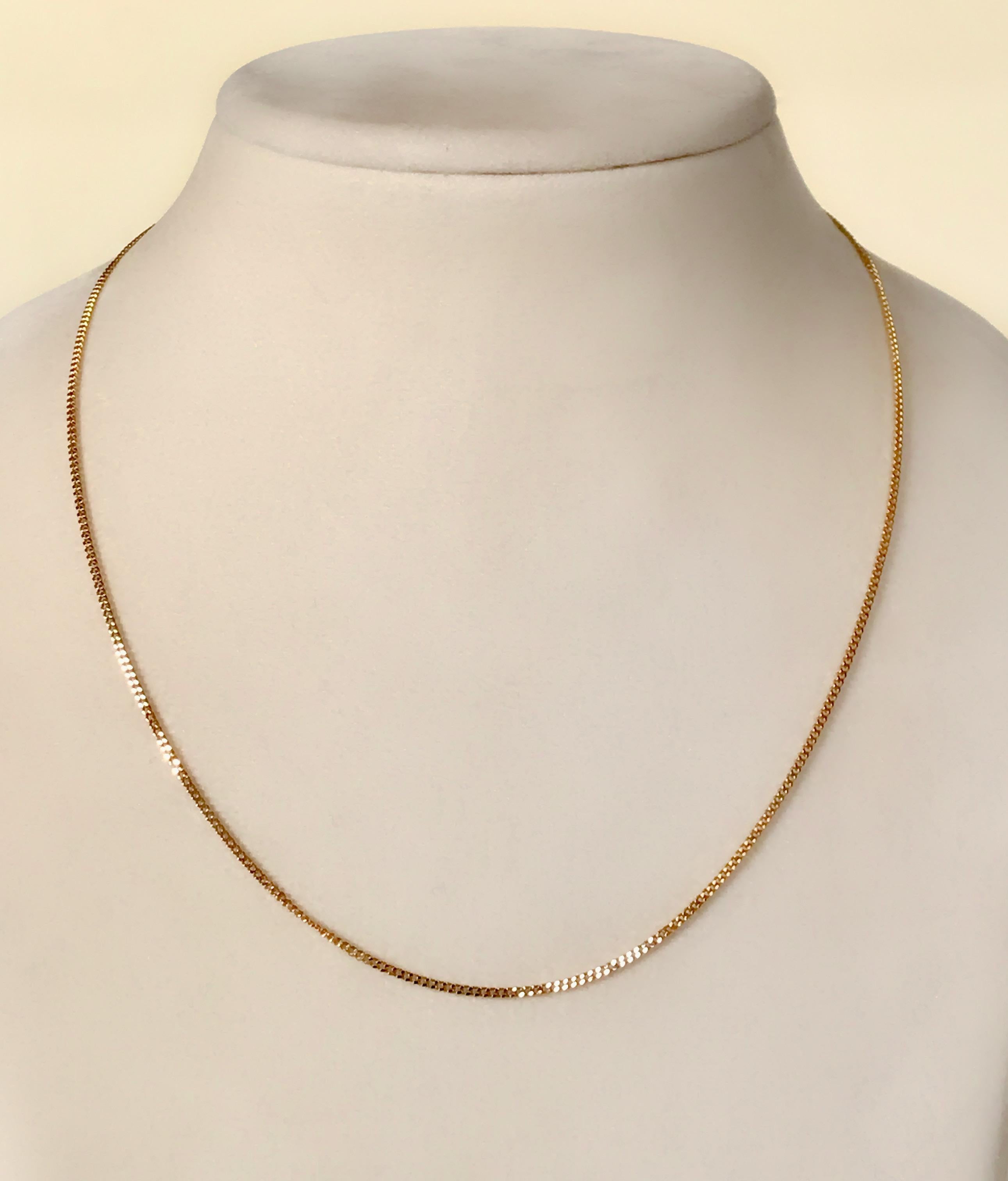 18 Karat Solid Yellow Gold Curb Chain Necklace In New Condition In London, GB