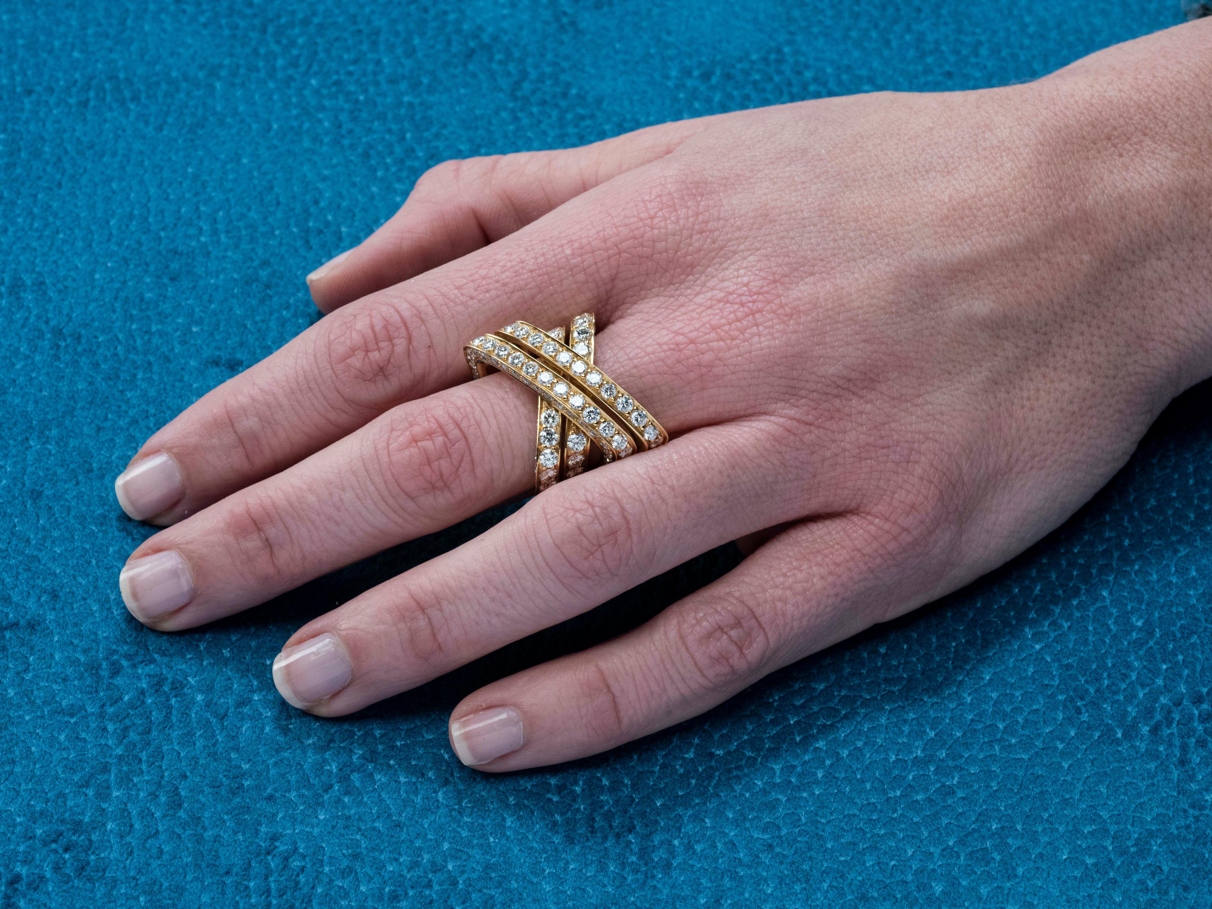 18 Karat Gelbgold Diamanten Ct 3,89 Knot Ring Cluster Band Cocktail im Zustand „Hervorragend“ im Angebot in Cattolica, IT