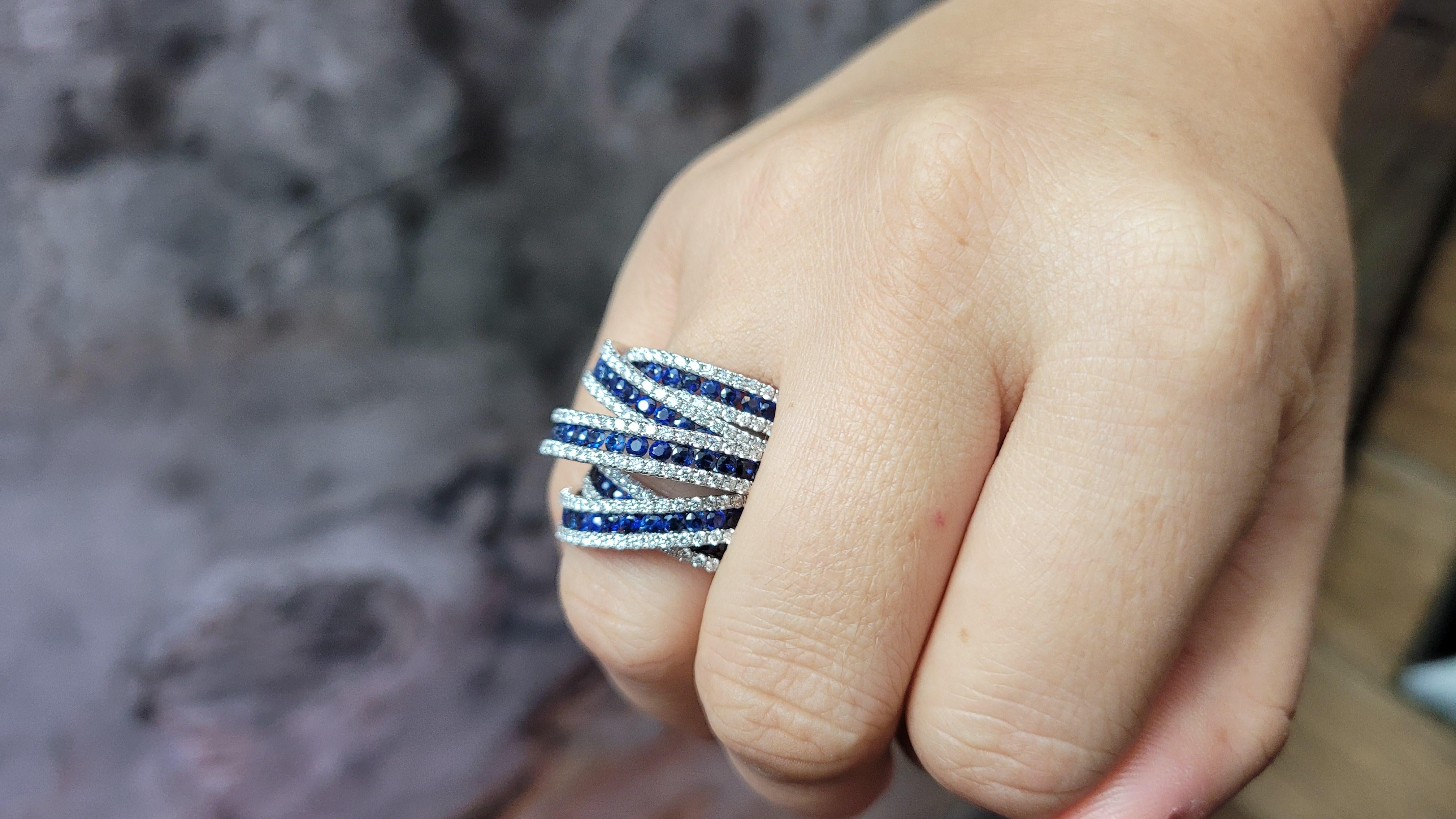 18kgold w/ Diamonds & Sapphires Cocktail Valentine Ring Inspired by De Grisogono For Sale 4