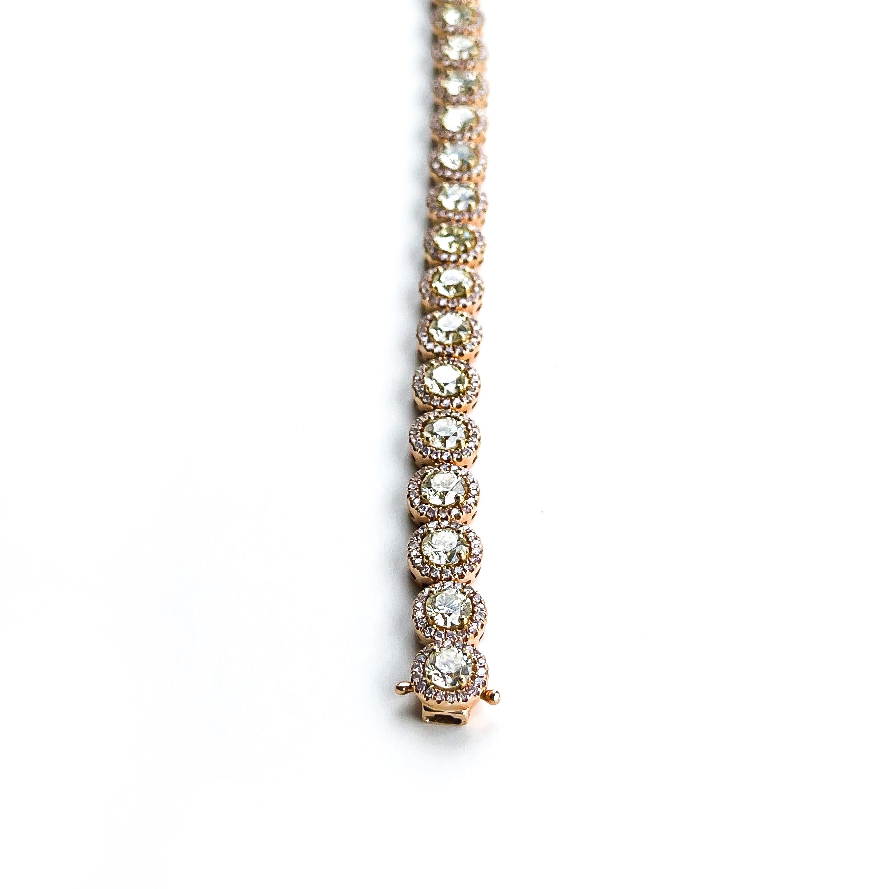 18KP D12.71 LY SI1-SI2 CTRS-10.77 'Round' Natural Diamond Bracelet In New Condition For Sale In Boca Raton, FL