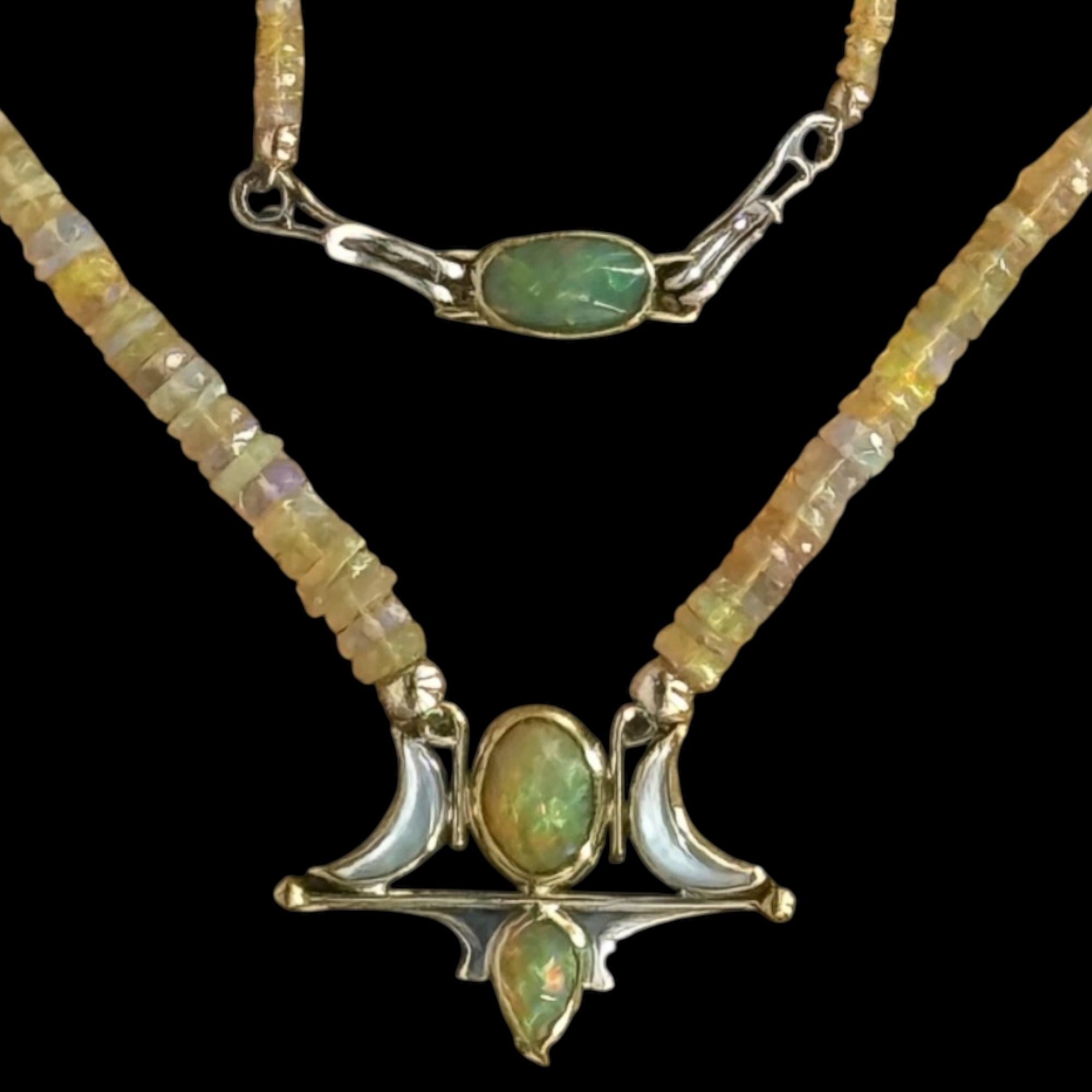 Donna Ciondolo in argento Sterling 18kt, 24kt, madreperla e opale in vendita